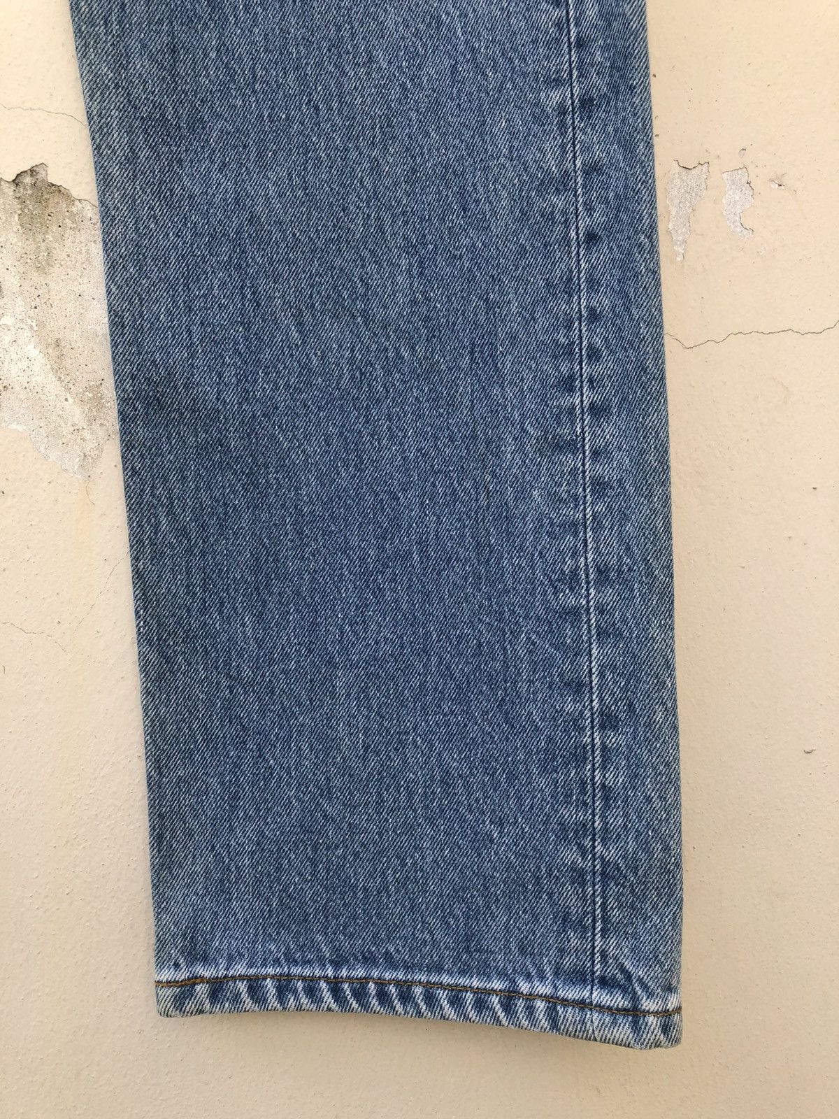 Levi's Vintage 1995 Levi’s 501 Jeans Ageing Faded Blue Denim Size US 31 - 9 Thumbnail