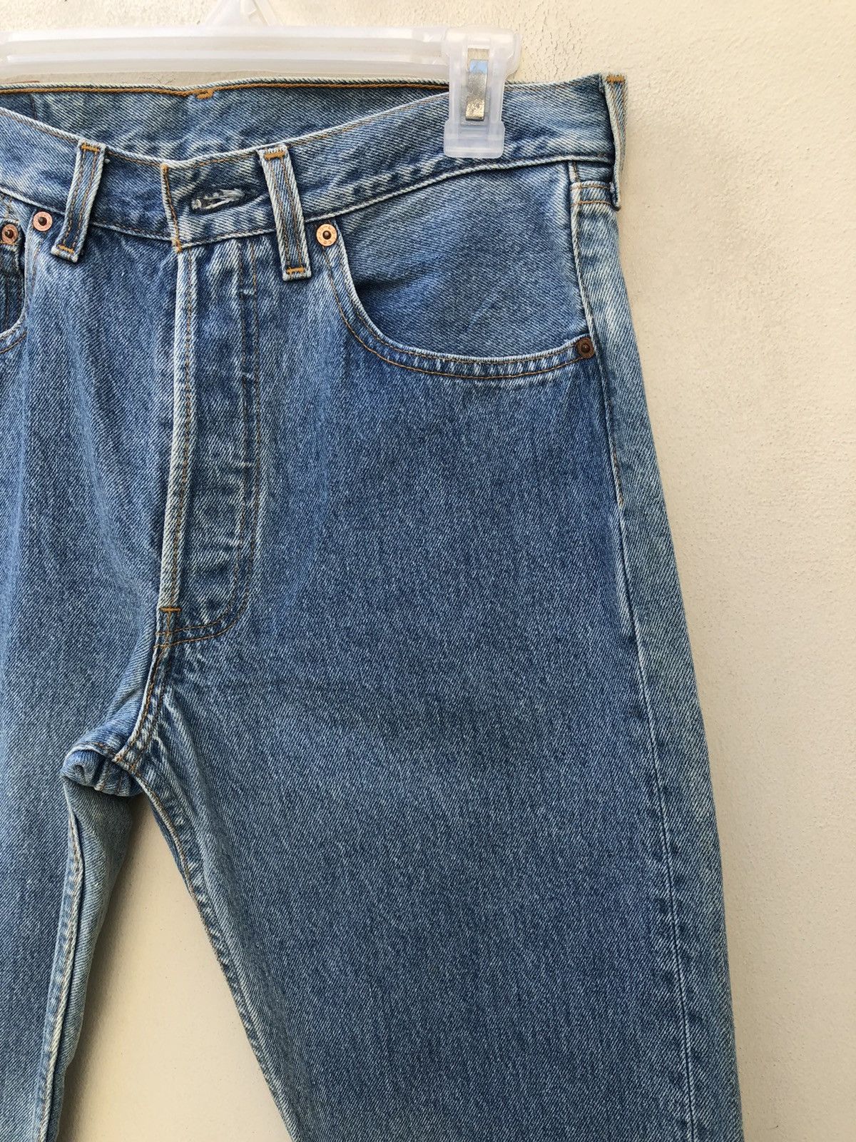 Levi's Vintage 1995 Levi’s 501 Jeans Ageing Faded Blue Denim Size US 31 - 7 Thumbnail