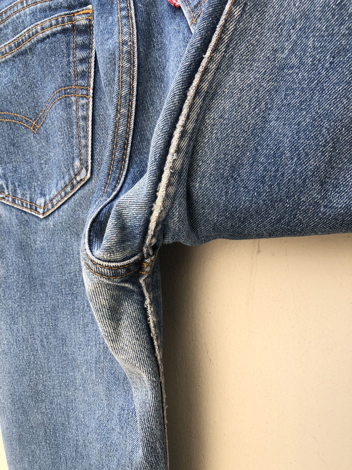 Levi's Vintage 80s Levi’s 501 Jeans Ageing Faded Blue Denim 524 Size US 33 - 18 Thumbnail
