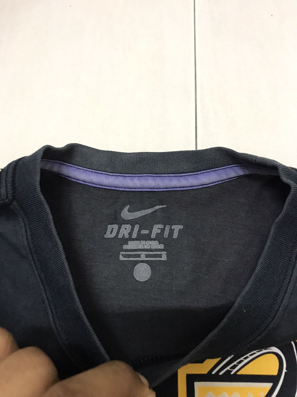NBA × Nike Nike Kobe Bryant Black Mamba Shirt DriFit Los Angeles Lakers Size US L / EU 52-54 / 3 - 3 Thumbnail