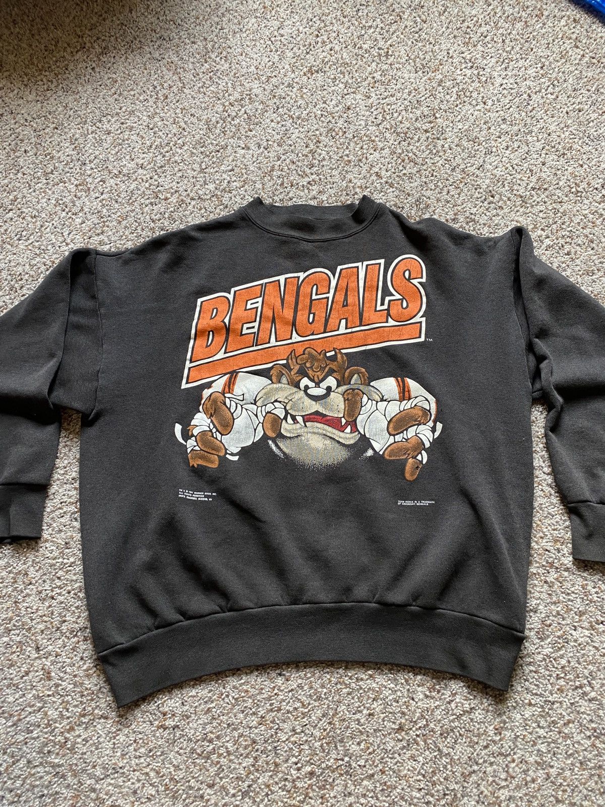 image of Nfl x Vintage Bengals Tasmanian Devil Looney Tunes Crewneck in Brown, Men's (Size Large)