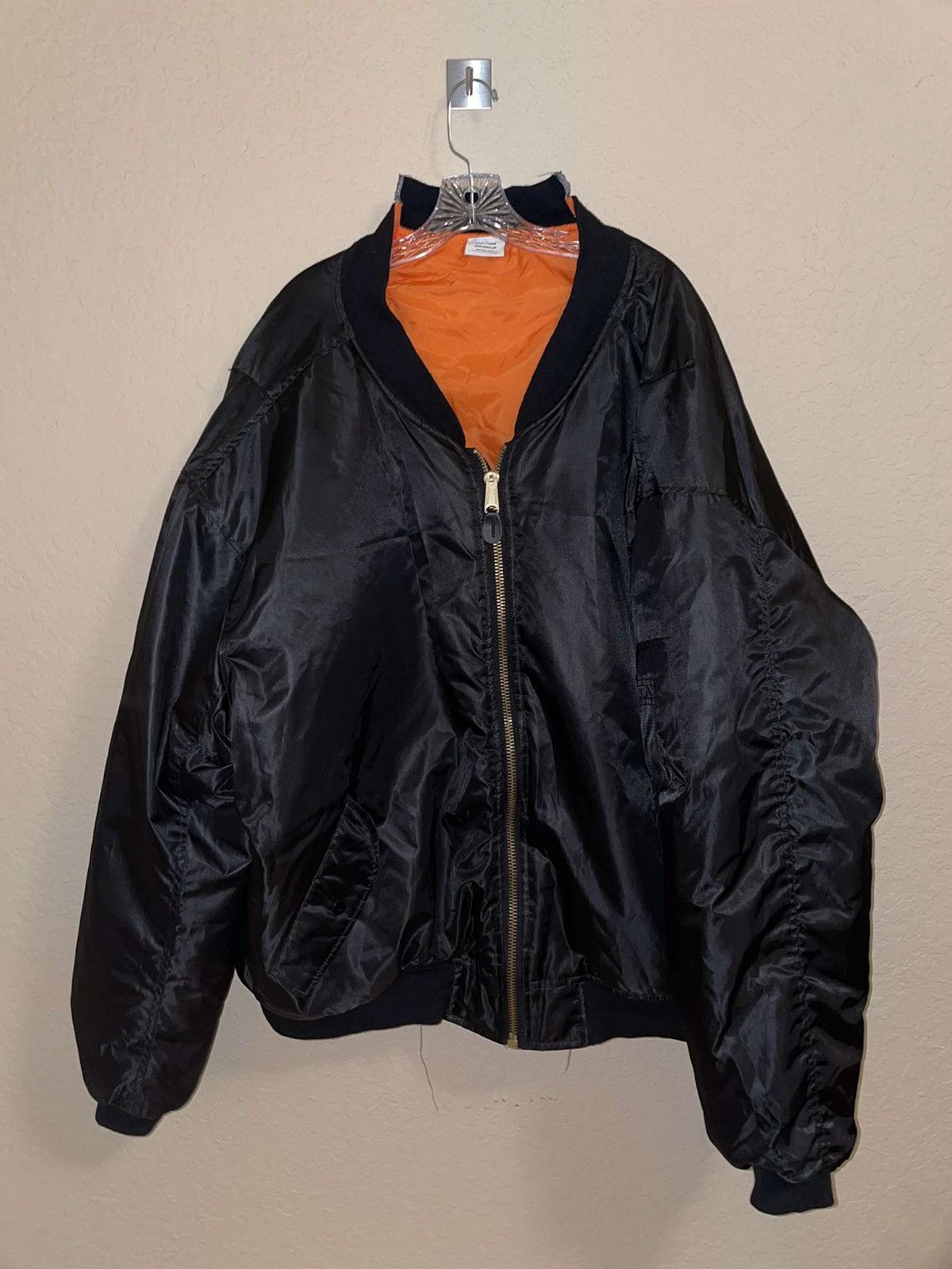 Vetements Vetements Oversized Reworked Bomber Jacket Size US XXL / EU 58 / 5 - 1 Thumbnail