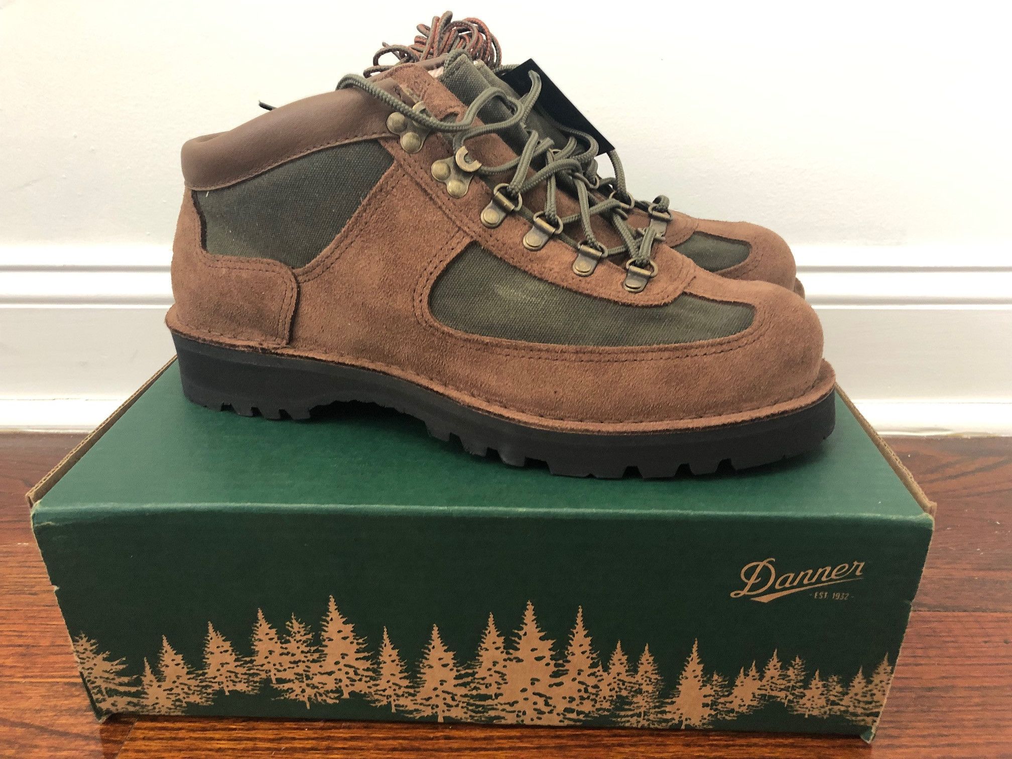 2023A/W新作送料無料 JJJJound Light Danner JJJJound Danner Feather US7 Light  ブランド品専門の US11 ジョウンド Danner メンズ