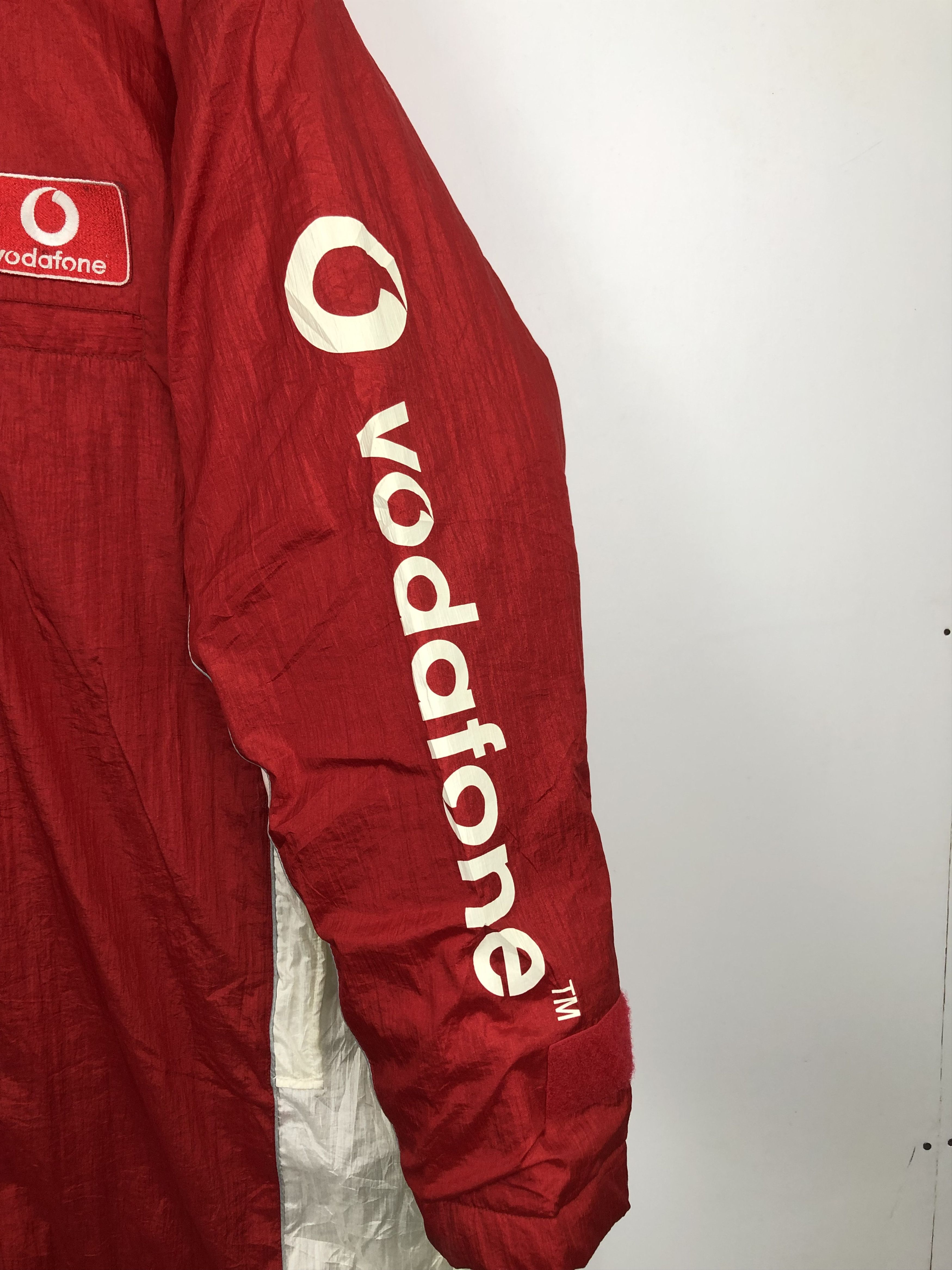 Vintage Vintage Vodafone Hoodie Long Red Jacket J0689 Size US L / EU 52-54 / 3 - 4 Thumbnail