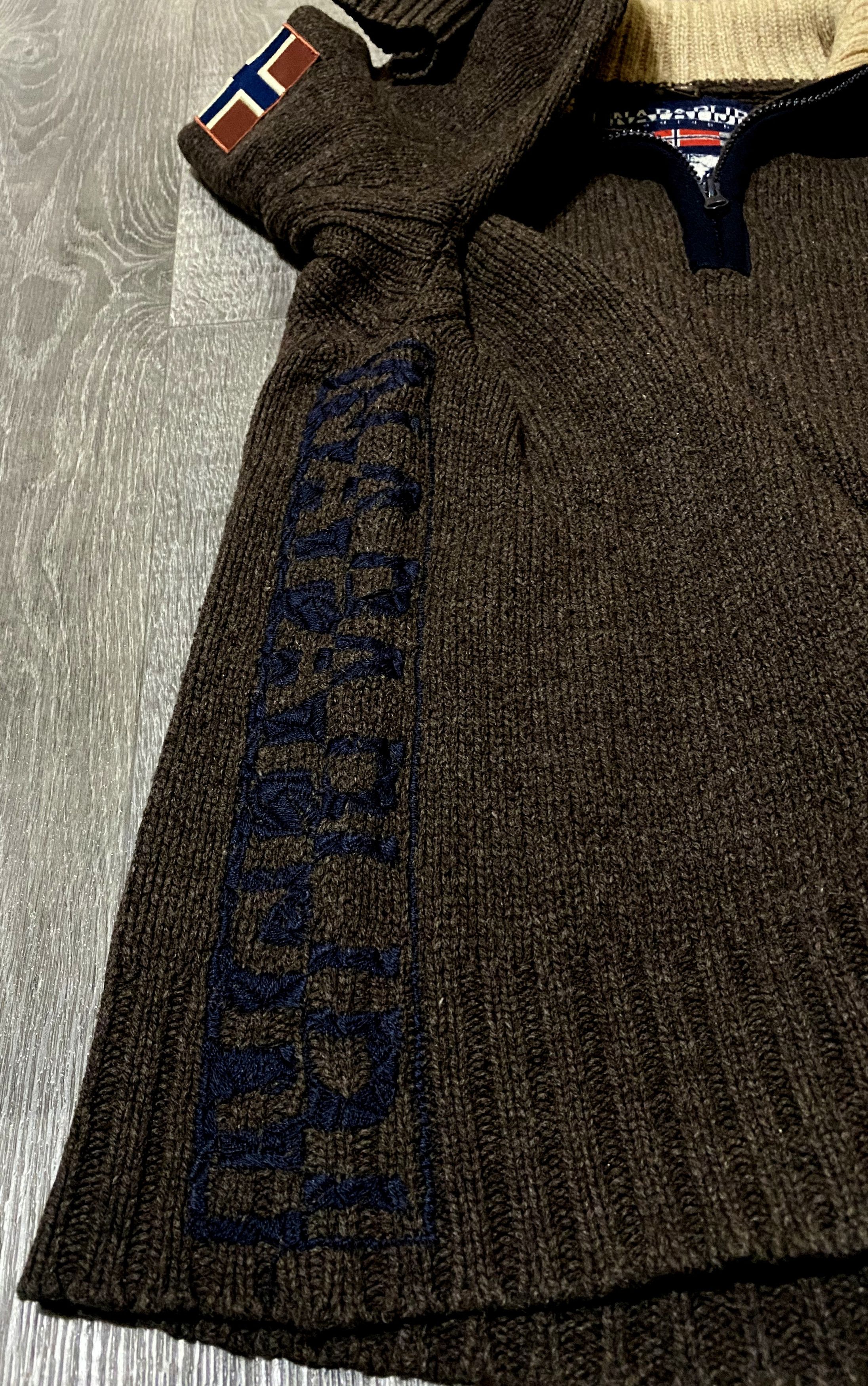 Napapijri Vintage Napapijri Heavy Wool Sweater Big Embroidered Logo Size US M / EU 48-50 / 2 - 8 Thumbnail