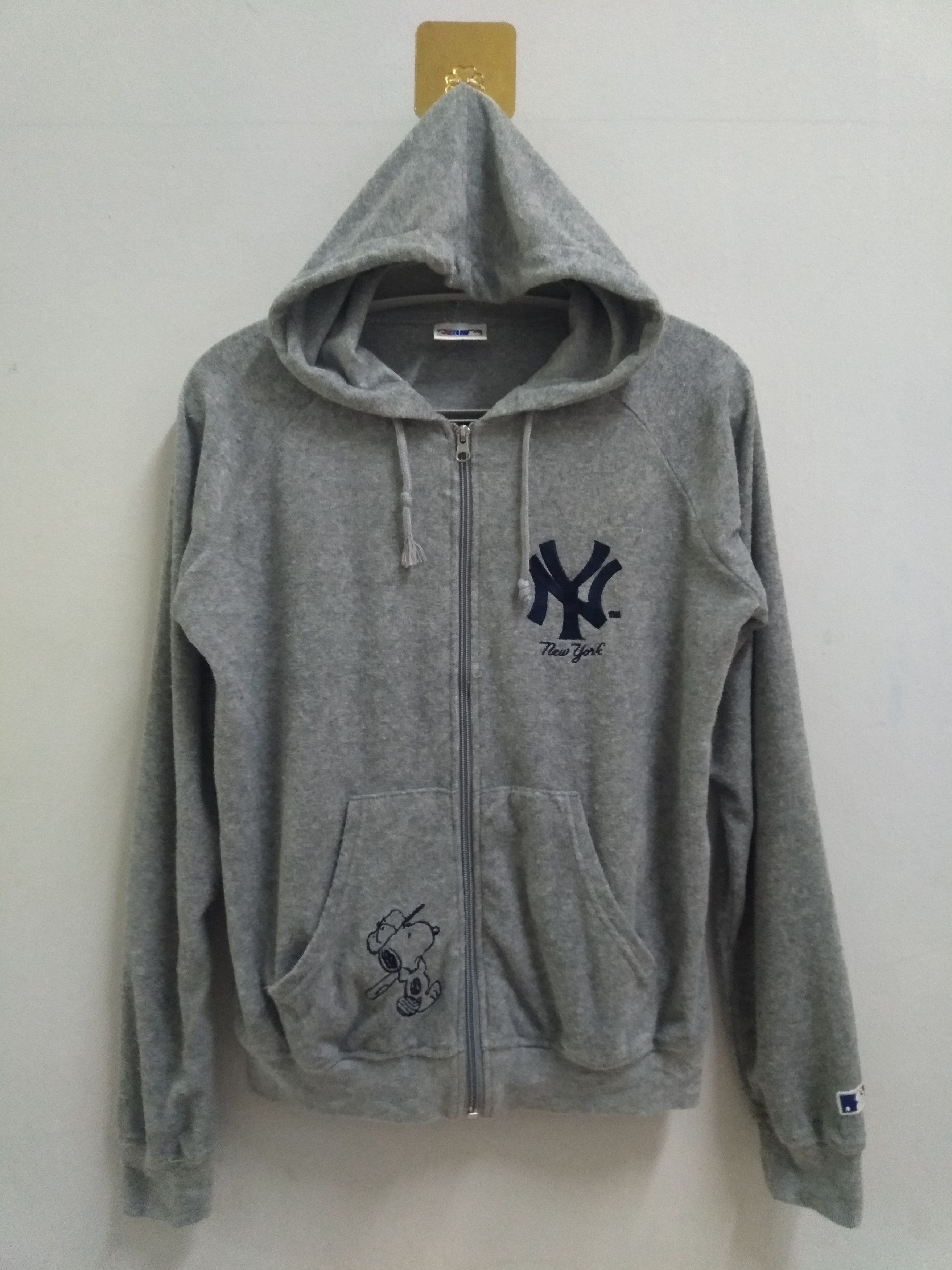 MLB × New York Yankees × Peanuts Snoopy x MLB New York Yankees Fleece Zipper Rare Size US M / EU 48-50 / 2 - 1 Thumbnail