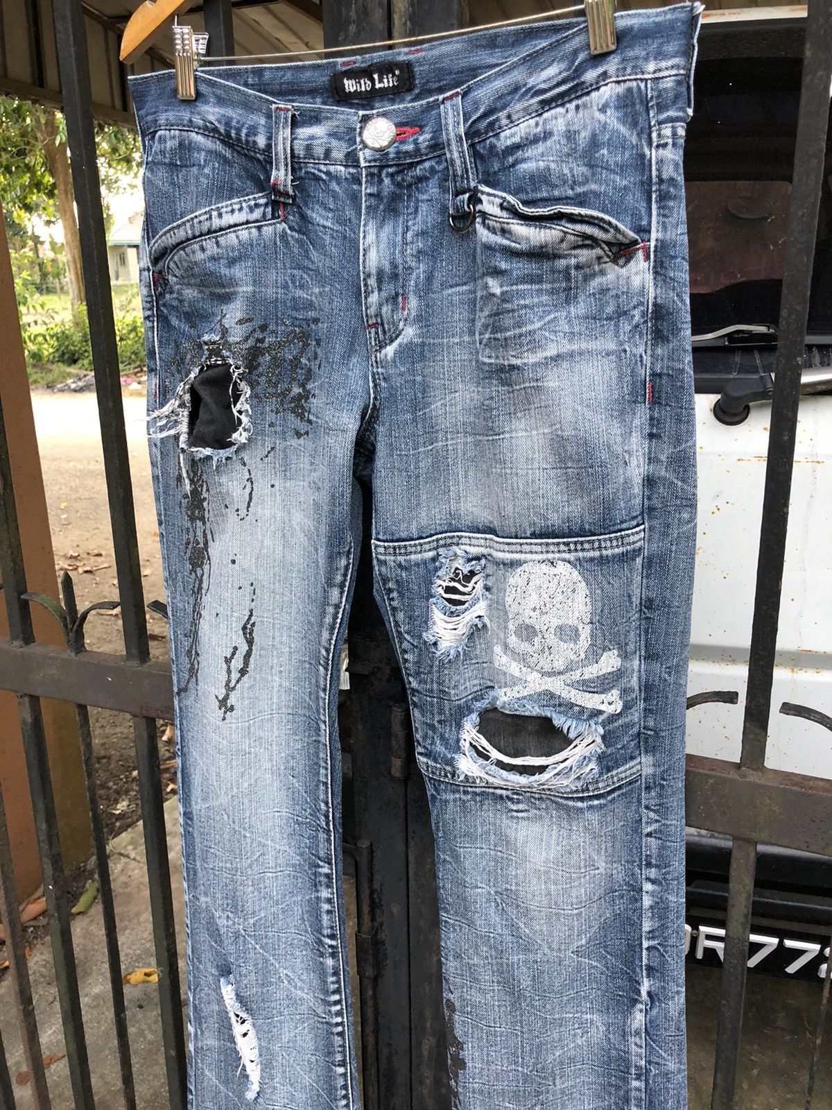 Other Wild Life Distressed Denim Size US 32 / EU 48 - 2 Thumbnail