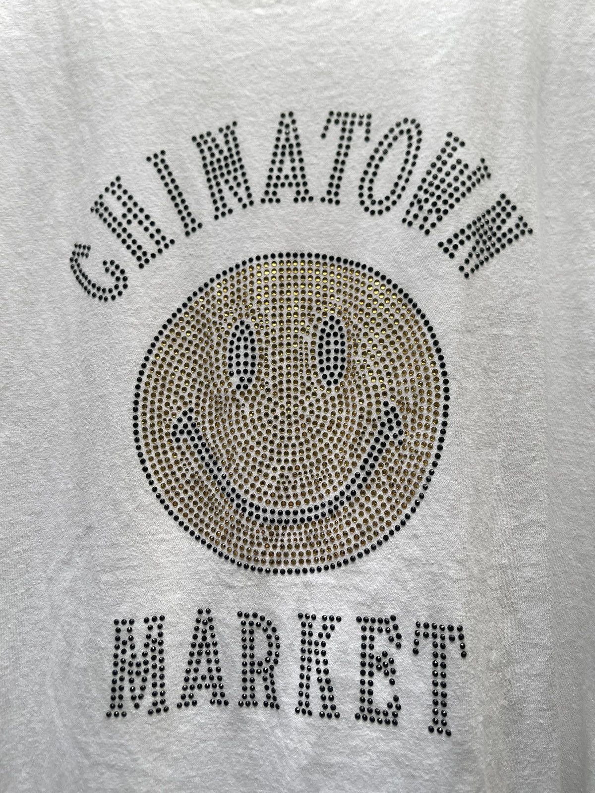 White smiley face Chinatown Market xxl Tshirt