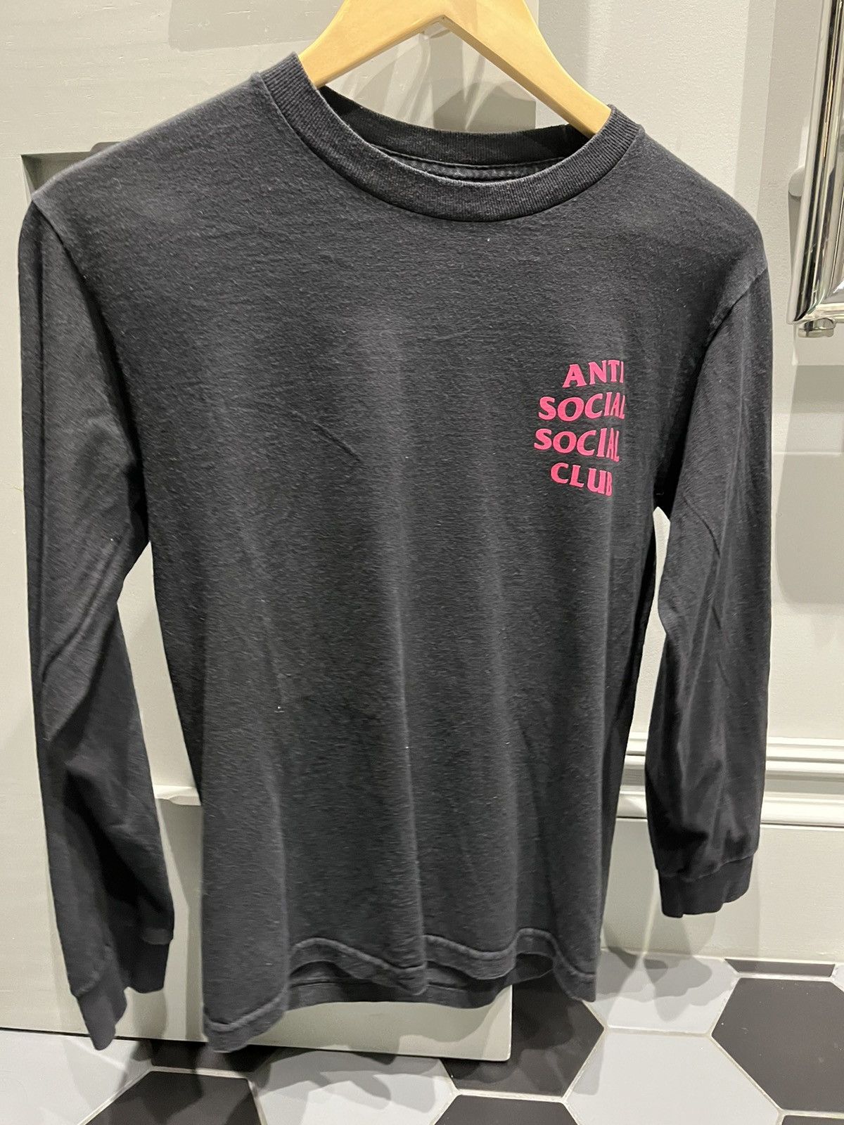 Anti Social Social Club Anti Social Social Club 'Get Weird' Pink Long Sleeve Tee Size US S / EU 44-46 / 1 - 1 Thumbnail