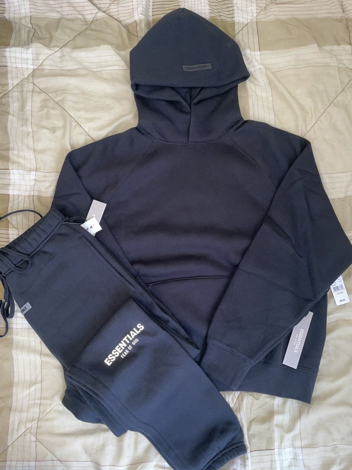 Fear of God Fear of God ESSENTIALS Black Set (Hoodie & Pants) Size US XS / EU 42 / 0 - 1 Thumbnail
