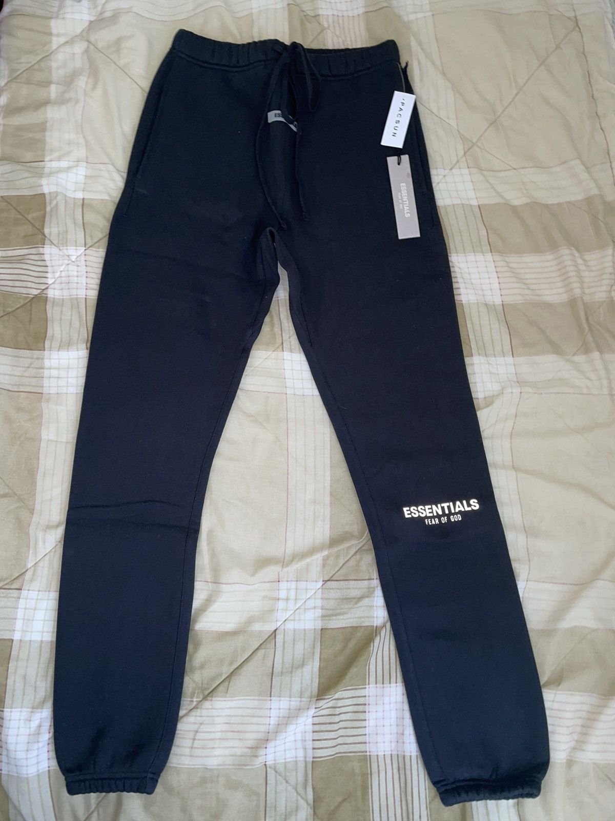 Fear of God Fear of God ESSENTIALS Black Set (Hoodie & Pants) Size US XS / EU 42 / 0 - 10 Thumbnail