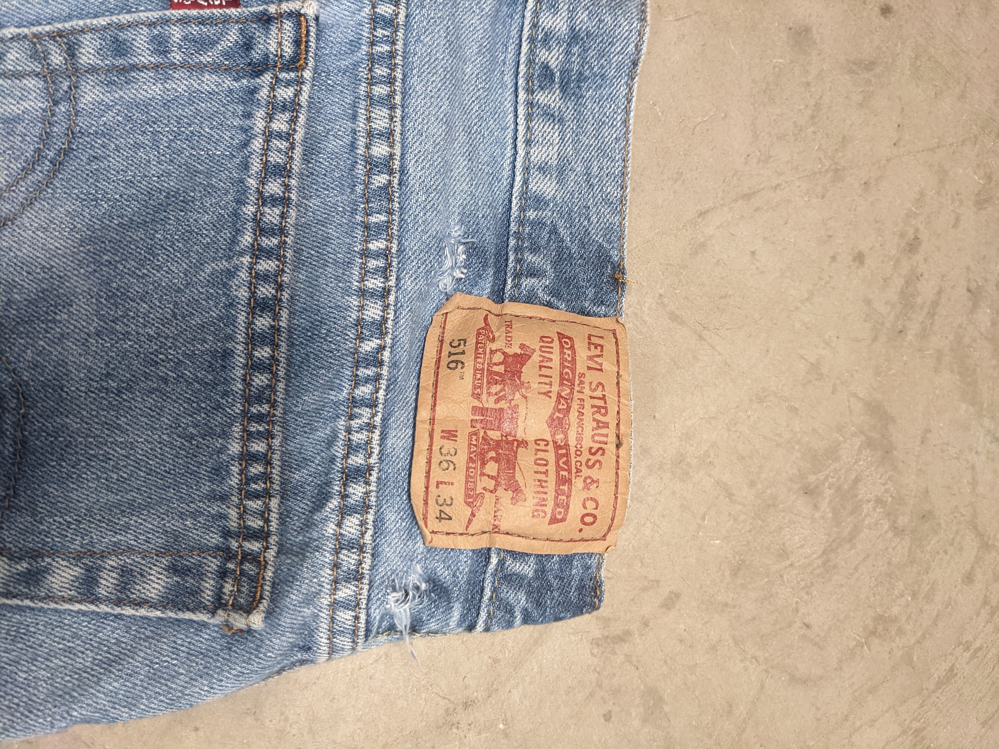 Levi's Levi's 516 Light wash Vintage Classic Jeans 36 x 34 Size US 36 / EU 52 - 2 Thumbnail