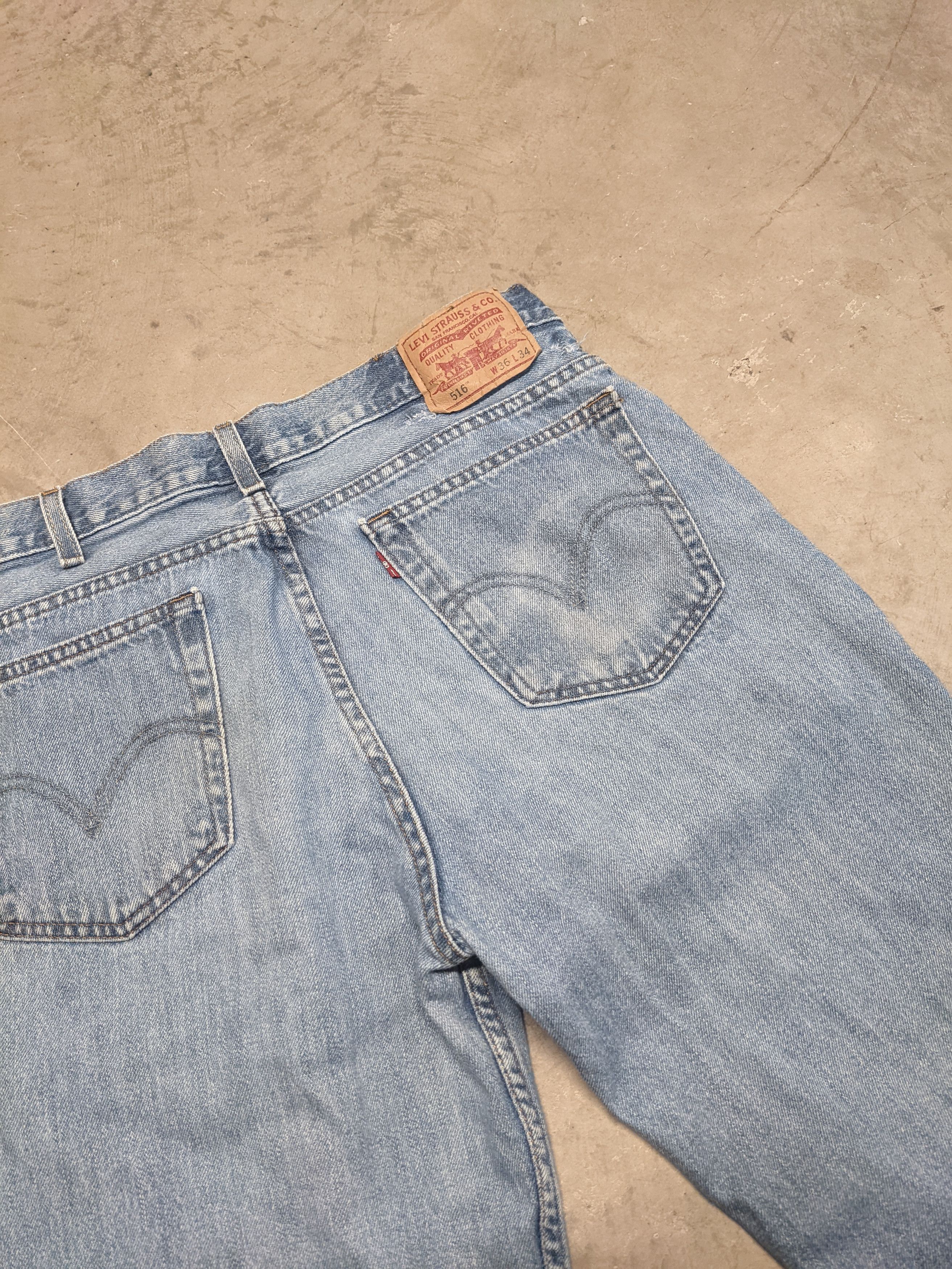 Levi's Levi's 516 Light wash Vintage Classic Jeans 36 x 34 Size US 36 / EU 52 - 3 Thumbnail