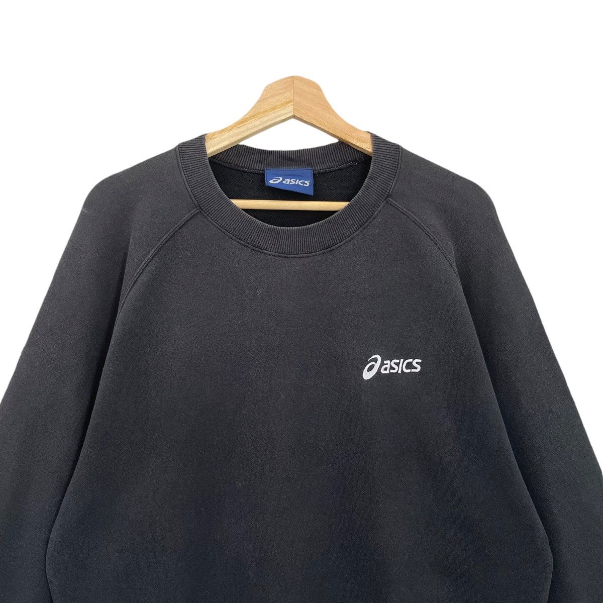 Asics Vintage 90’s Asics Small Logo Crewneck Sweatshirt Size M Size US M / EU 48-50 / 2 - 4 Thumbnail