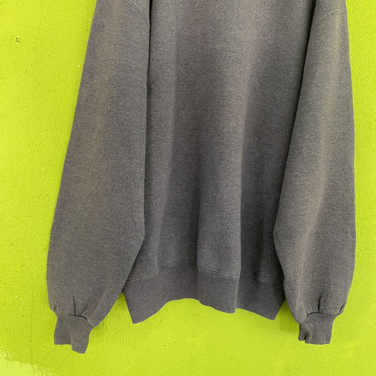 Vintage Vintage Russell Athletic Sweatshirt Sunfaded Made in USA Size US M / EU 48-50 / 2 - 9 Thumbnail