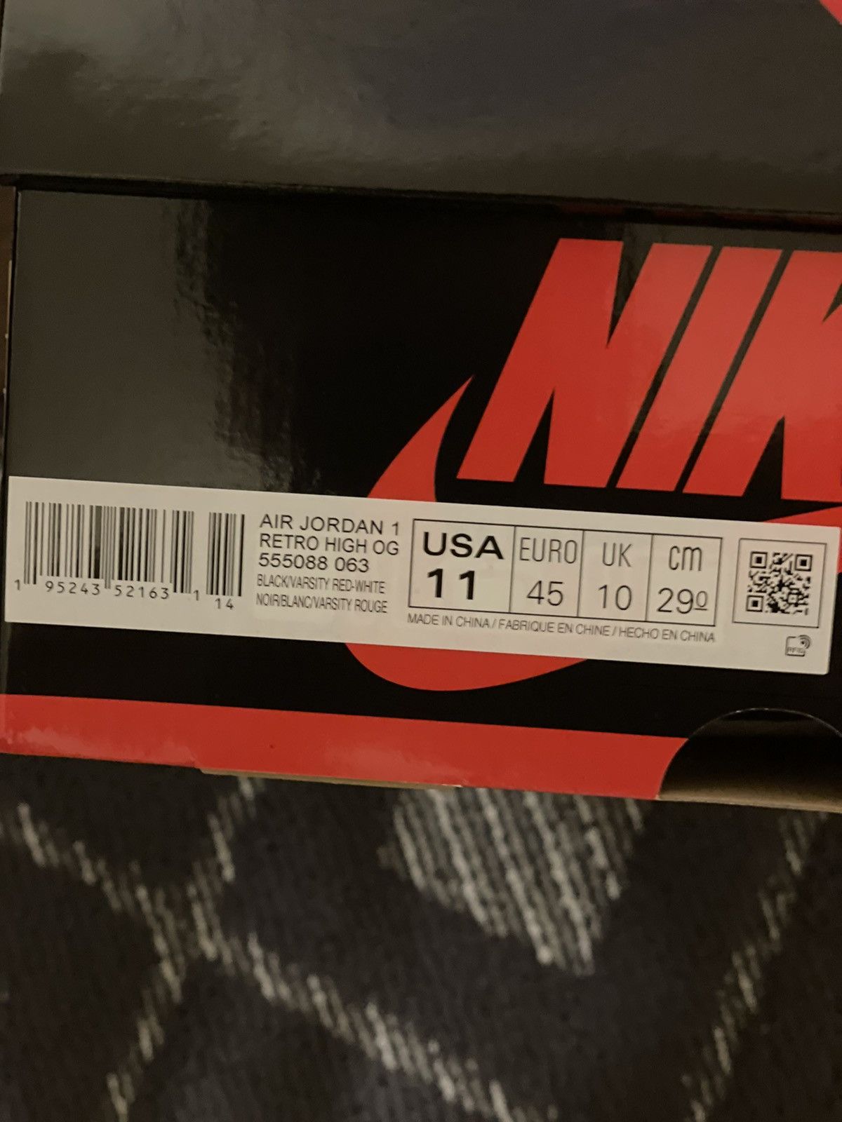 Jordan Brand Air Jordan 1 Bred Size US 11 / EU 44 - 6 Thumbnail