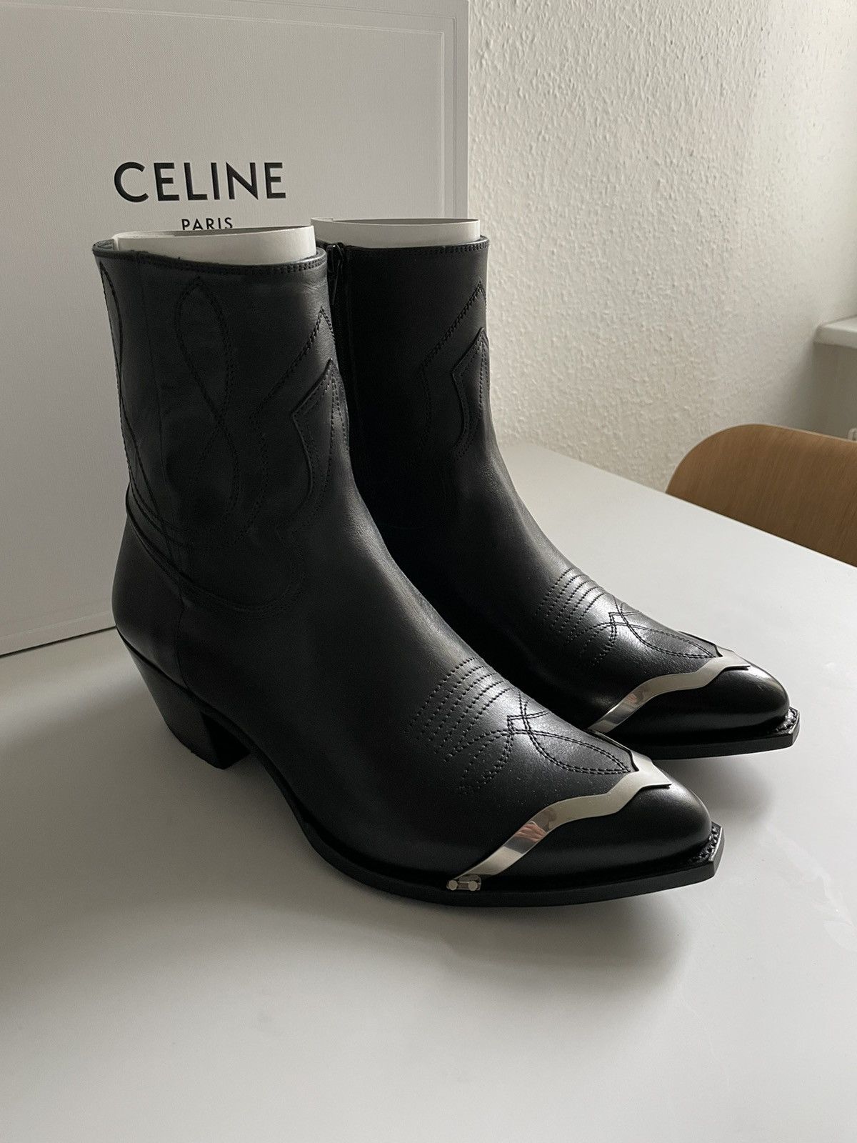 【日本入手困難】CELINE WESTERN ZIPPED BOOTS IN CALFSKIN Celine Zipped Boots In Calfskin Black 42-IT - Boots