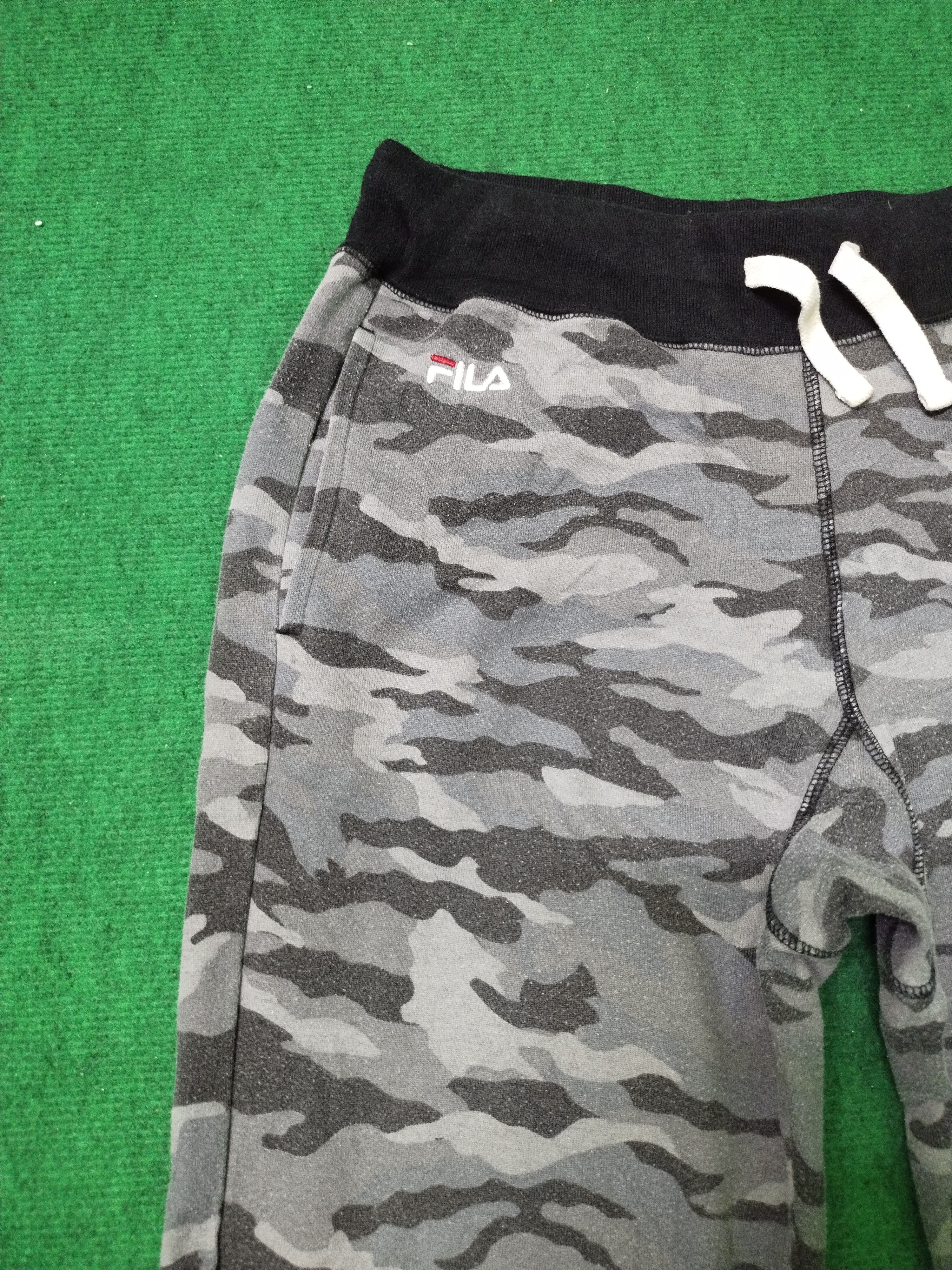 Fila × If Six Was Nine × Vintage Mens Camouflage Track Pants FILA Slim Fit Military Size US 30 / EU 46 - 5 Thumbnail