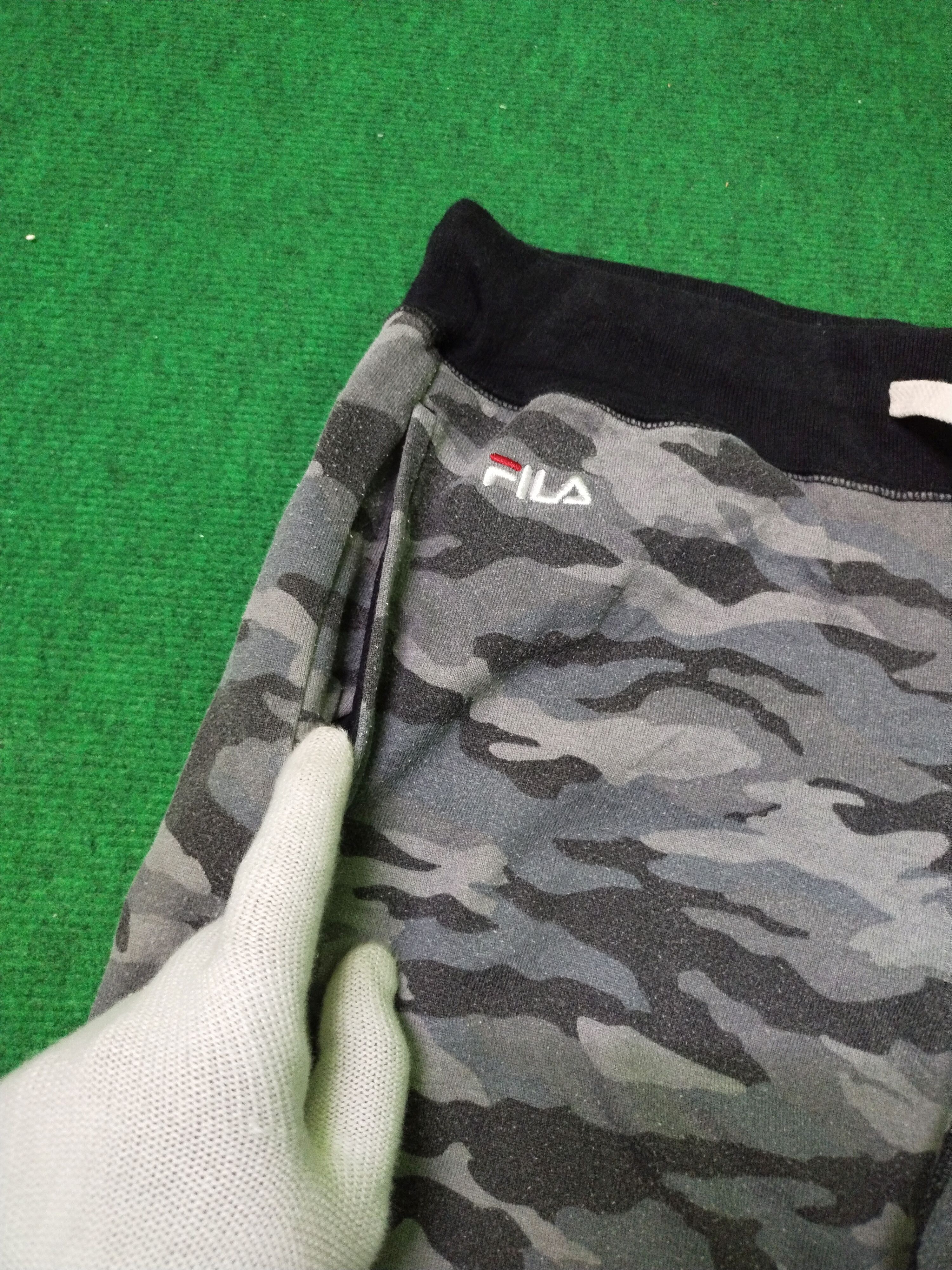 Fila × If Six Was Nine × Vintage Mens Camouflage Track Pants FILA Slim Fit Military Size US 30 / EU 46 - 4 Thumbnail