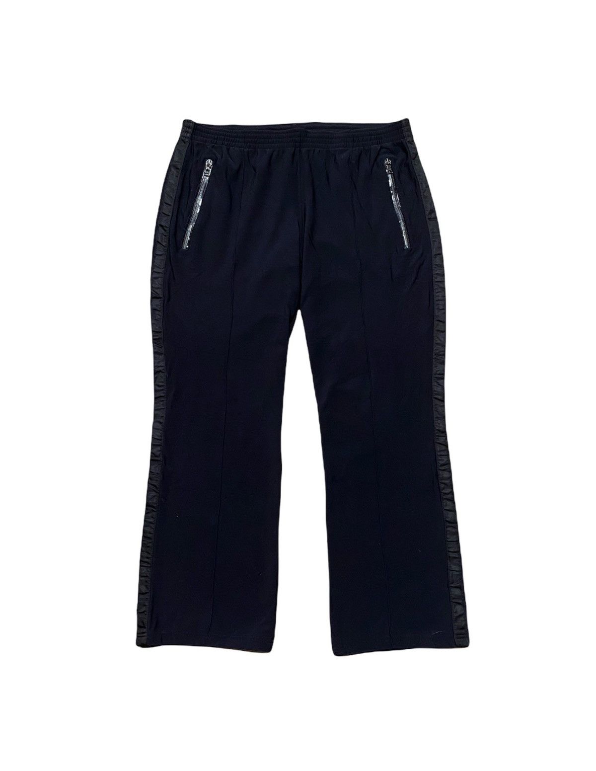 Prada Prada Nylon Pants Logo RN.98339-CA.34767 | Grailed Prada Prada Nylon Pants Logo RN.98339-CA.34767 | Grailed