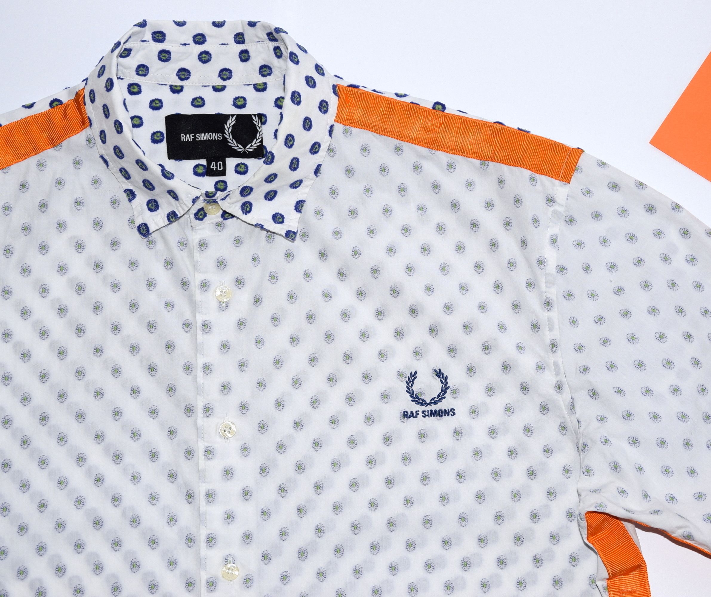 Fred Perry × Raf Simons RAF SIMON x FRED PERRY FLORAL TAPE SHIRT 40 ~ M P2P 20.5" Size US M / EU 48-50 / 2 - 1 Thumbnail