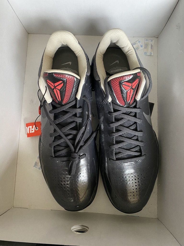 Nike BOGO Kobe 5 Aston Martin Size US 12 / EU 45 - 2 Thumbnail