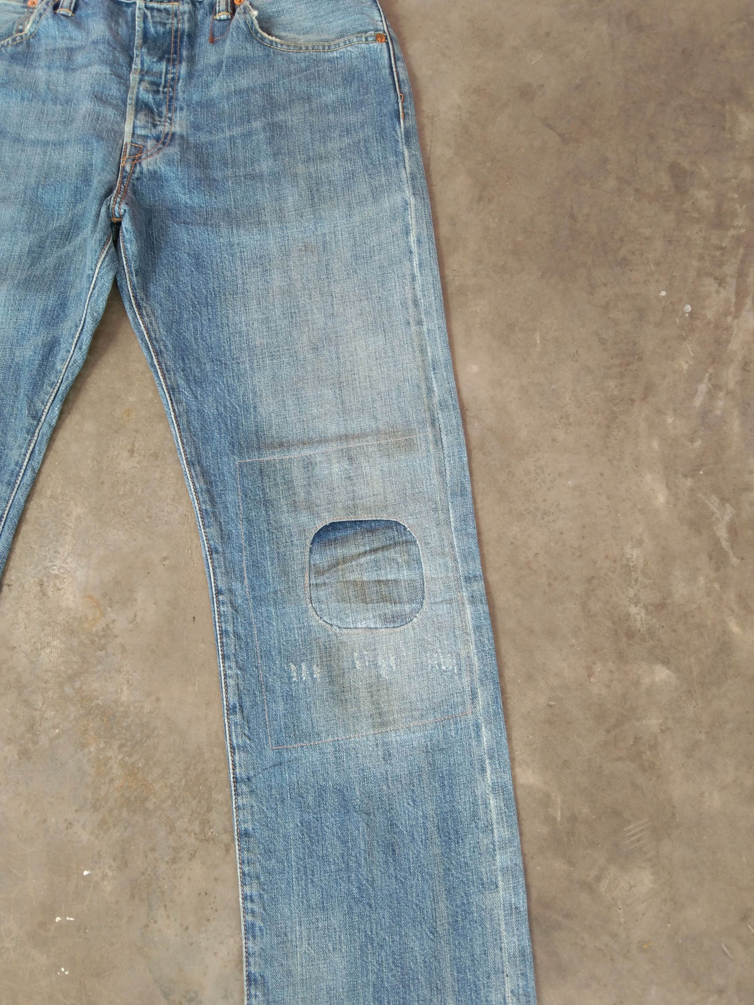 Levi's Vintage Levi's 501 Distressed Jeans 32x32 Size US 32 / EU 48 - 8 Thumbnail