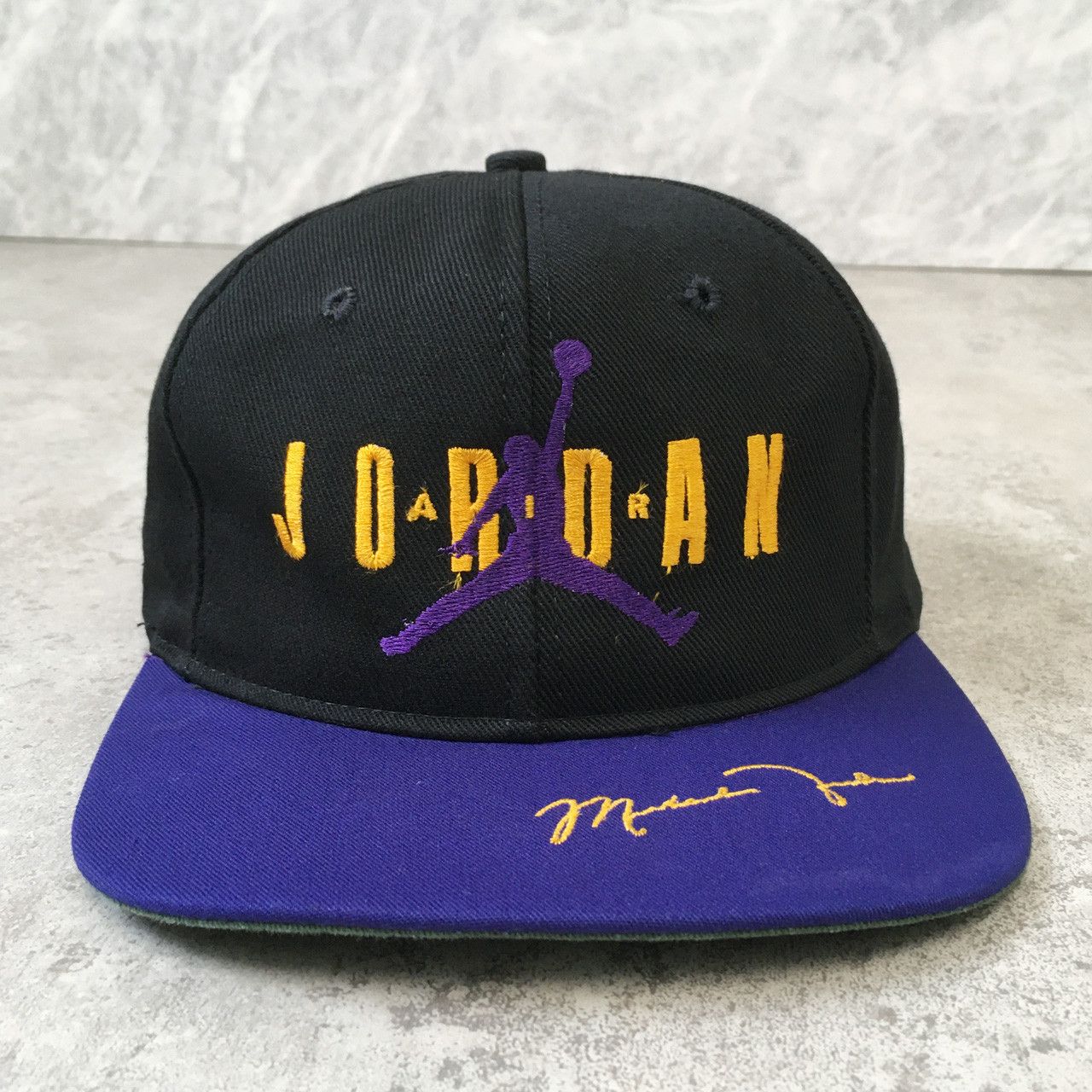 Nike VTG 90S Nike Jordan SNAPBACK HAT MADE IN USA PURPLE YELLOW Size ONE SIZE - 1 Preview