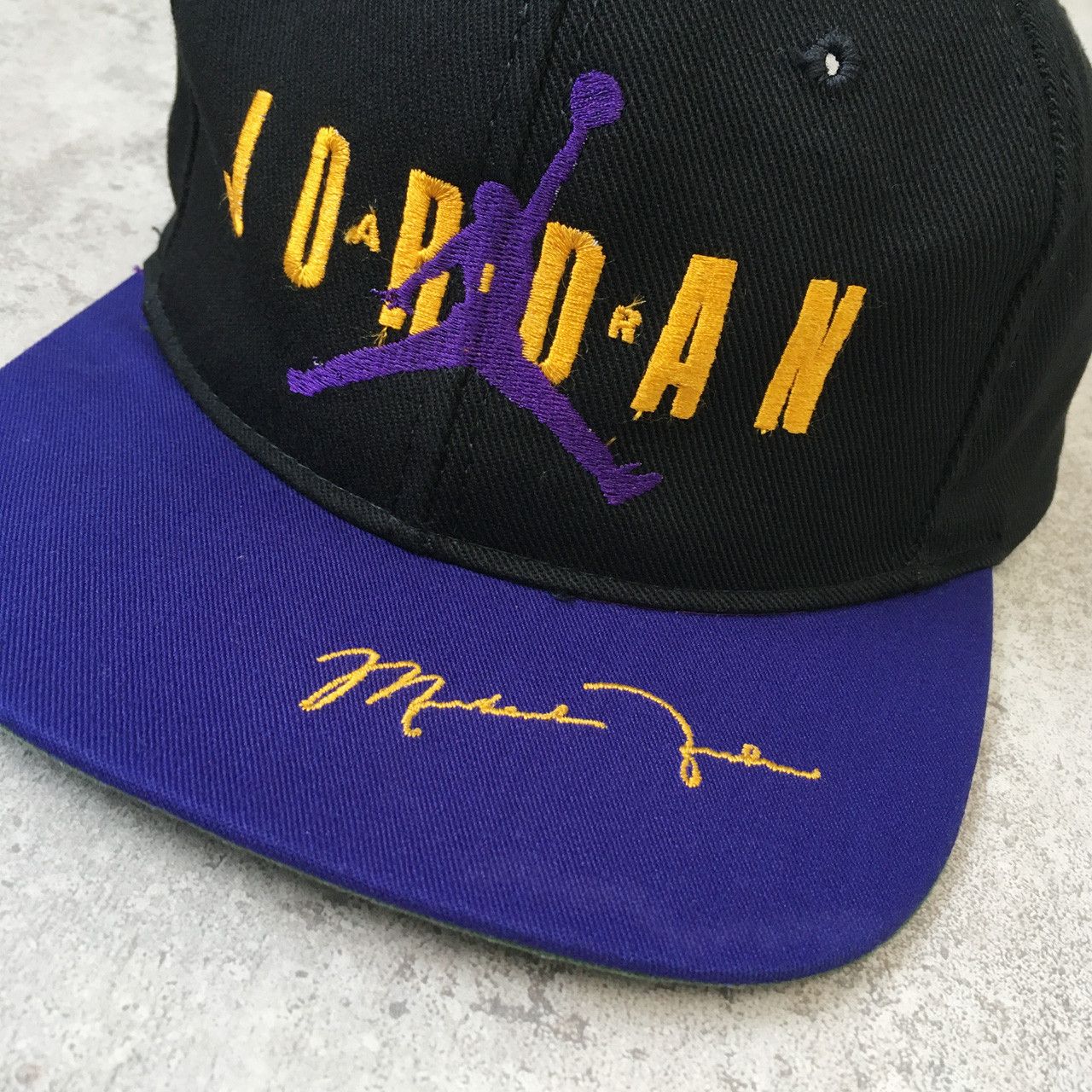 Nike VTG 90S Nike Jordan SNAPBACK HAT MADE IN USA PURPLE YELLOW Size ONE SIZE - 2 Preview