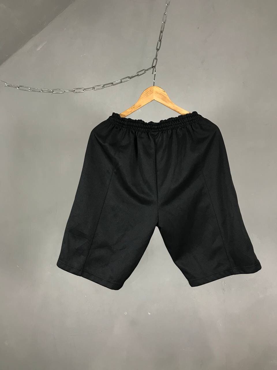 Vintage Nike swoosh streetwear vintage black shorts Size US 30 / EU 46 - 7 Thumbnail