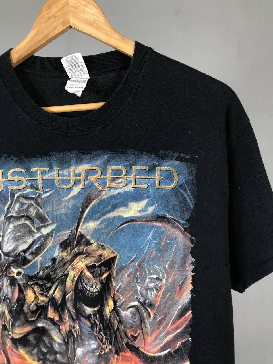 Band Tees × Vintage Disturbed 2015 vintage rock band tee Size US L / EU 52-54 / 3 - 2 Thumbnail