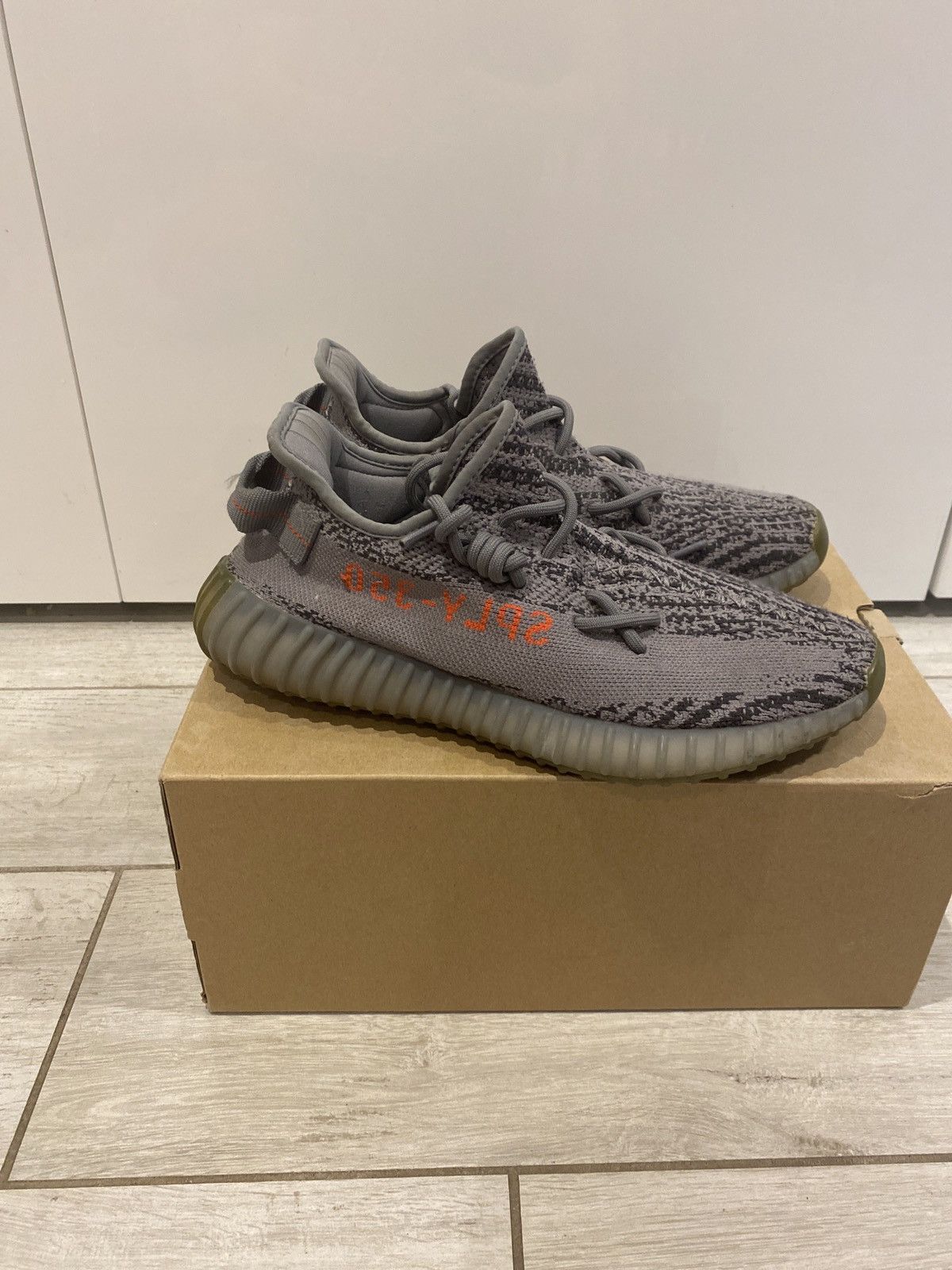 Adidas × Kanye West Yeezy belugas 350 v2 Size US 8 / EU 41 - 1 Thumbnail