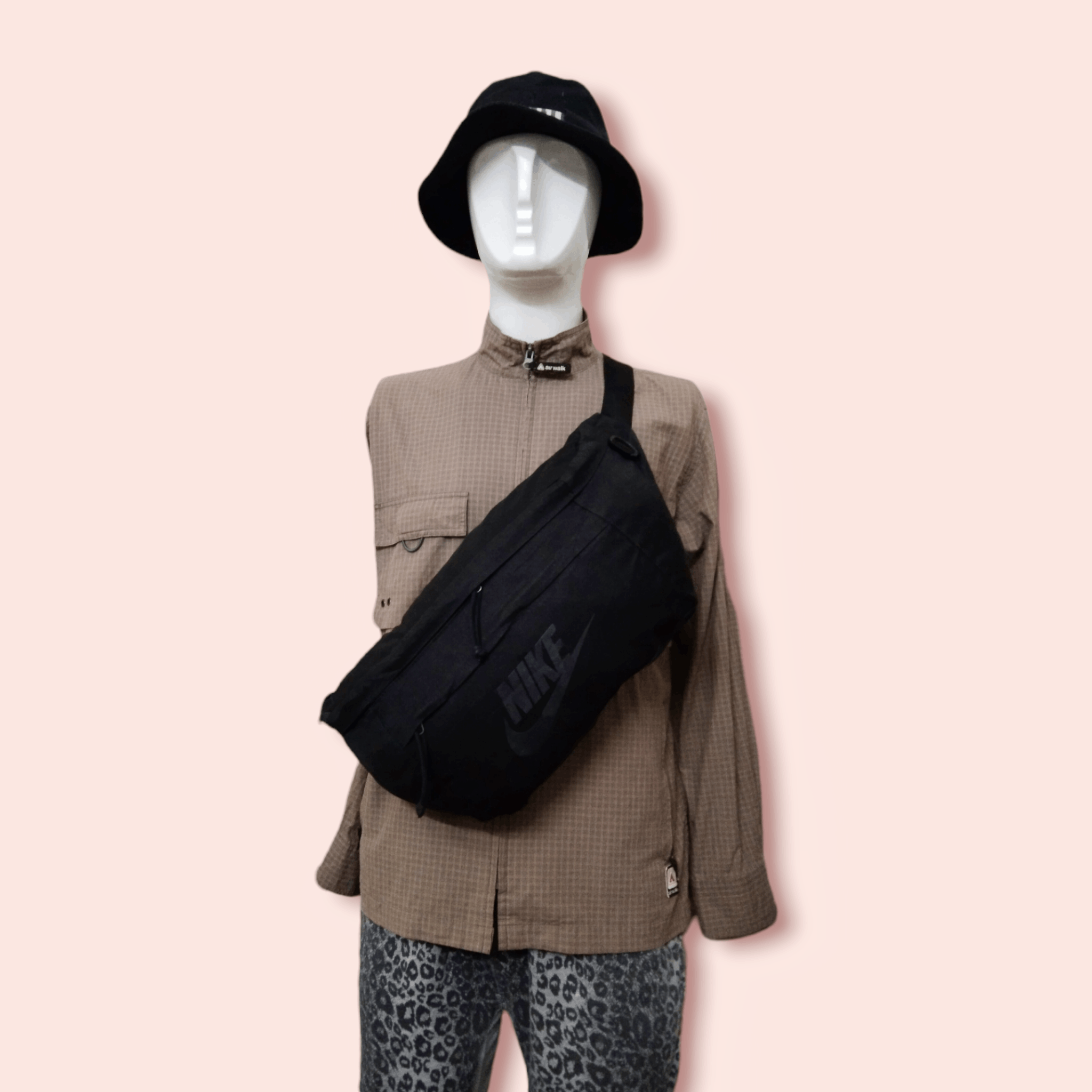 Nike NIKE TRIPLE BLACK LOGO FANNY PAC/BODYBAG/WAISTBAG Size ONE SIZE - 7 Thumbnail