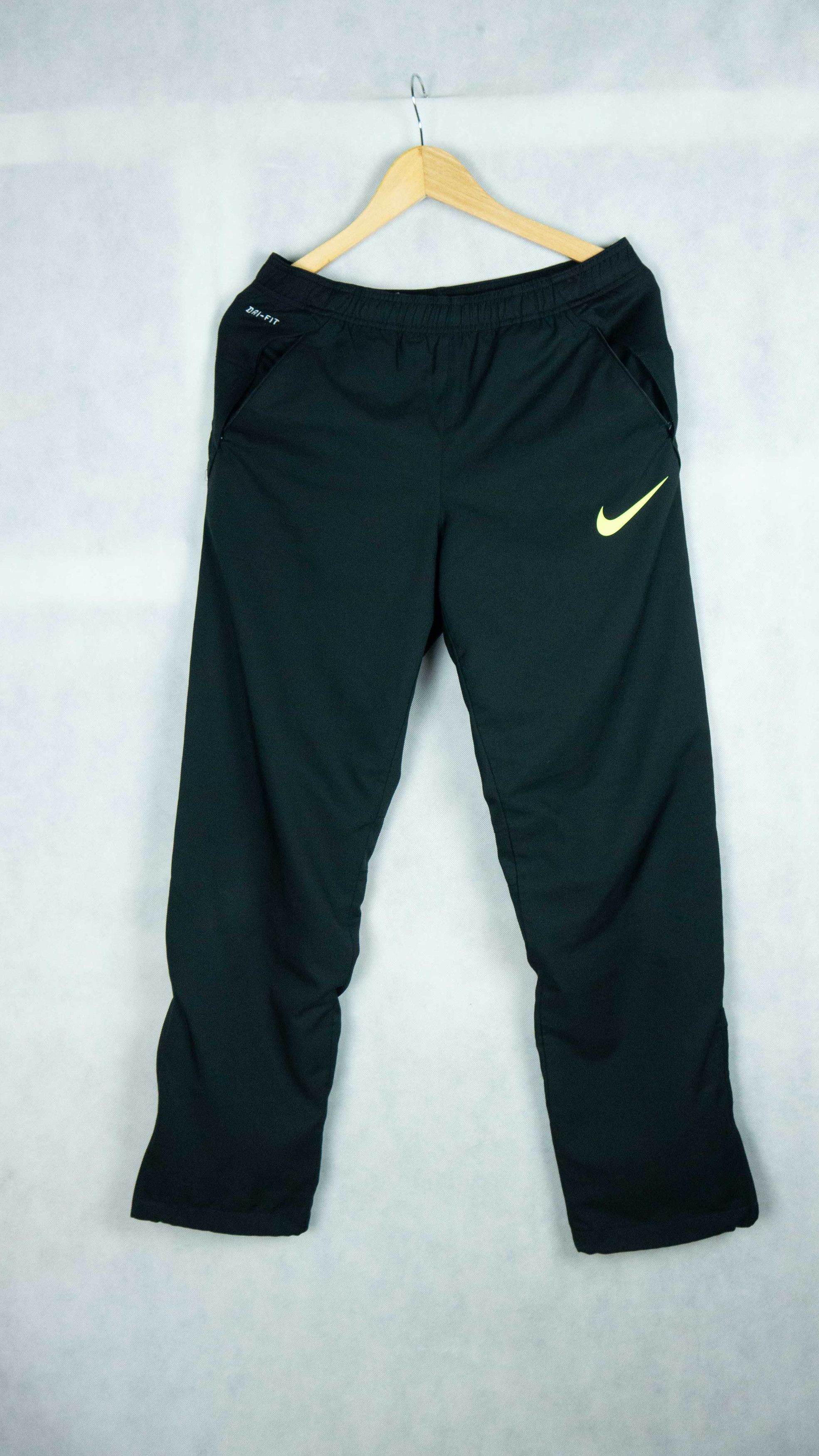 dri fit track pants nike