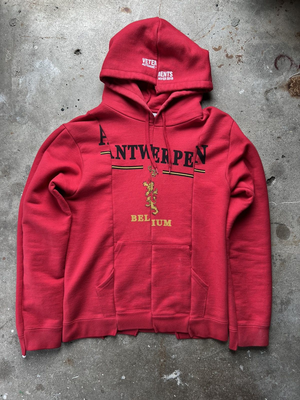 Vetements Antwerp Hoodie Size US S / EU 44-46 / 1 - 1 Thumbnail