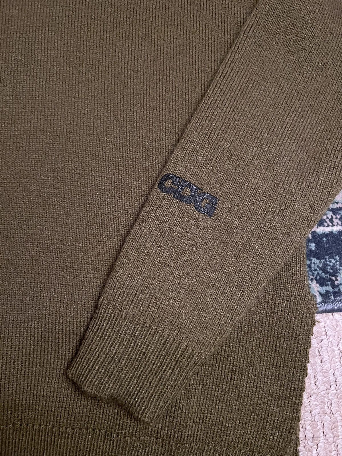 CDG by Comme des Garcons Crewneck Size US M / EU 48-50 / 2 - 2 Thumbnail