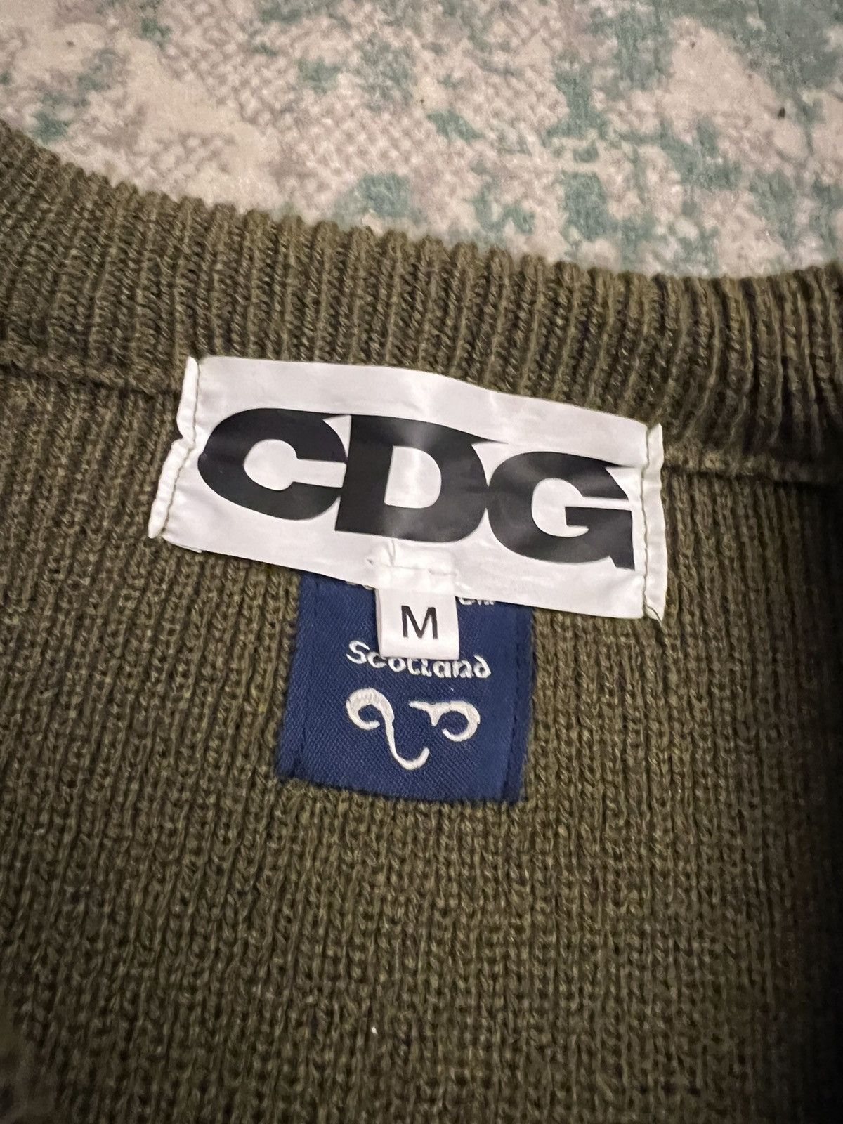 CDG by Comme des Garcons Crewneck Size US M / EU 48-50 / 2 - 3 Thumbnail
