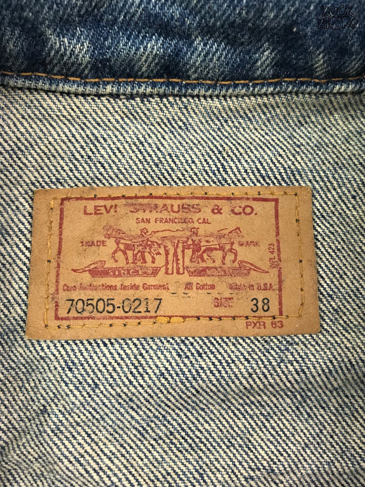 Levi's VINTAGE LEVI’S 70505 0217 DENIM JACKET 38 MADE IN USA Size US M / EU 48-50 / 2 - 5 Thumbnail