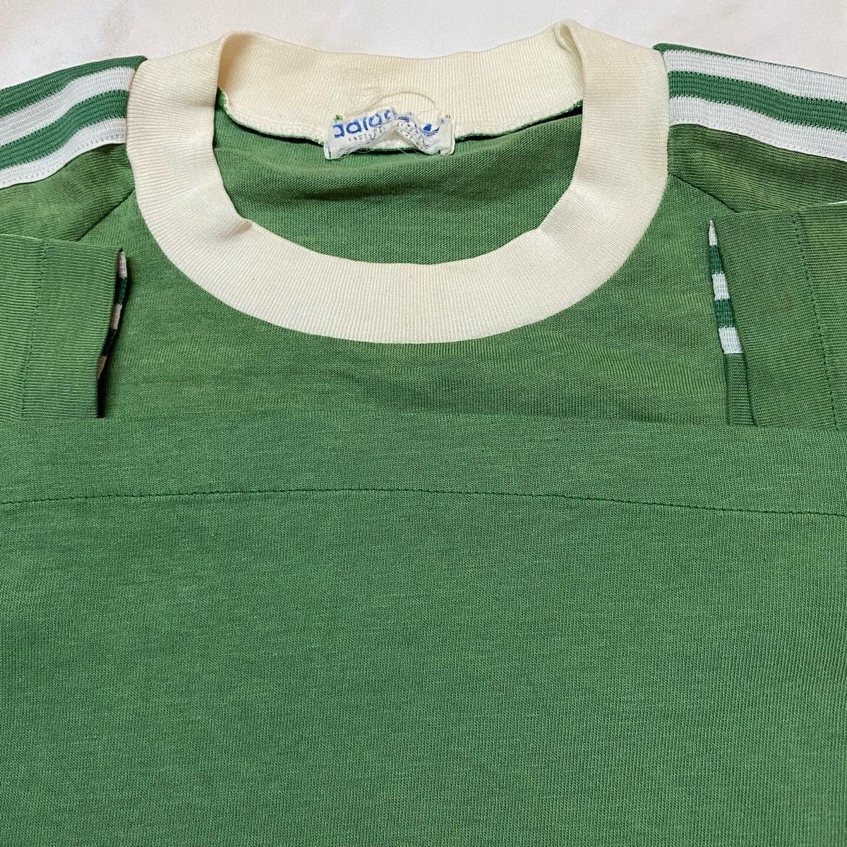 Adidas × Vintage Vintage adidas ringer Size US XS / EU 42 / 0 - 4 Thumbnail