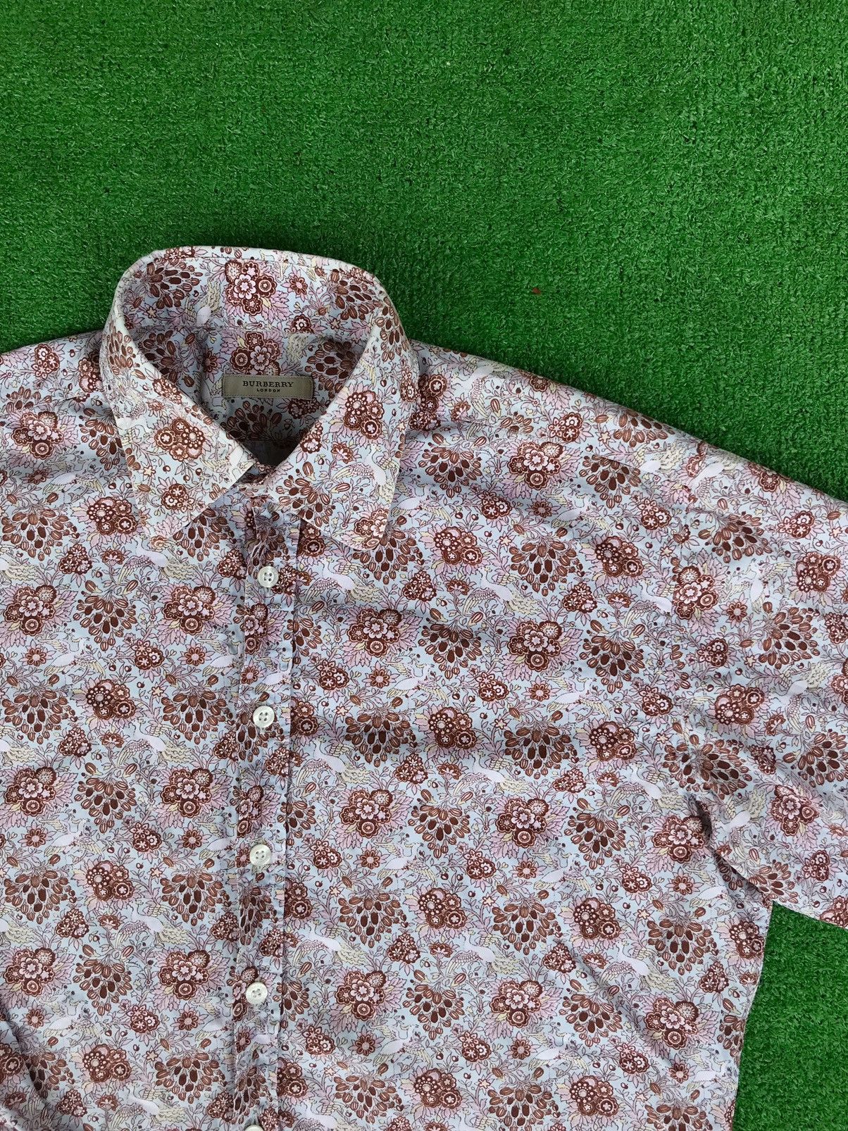 Burberry RARE! Burberry Floral Print Shirt Made in Italy Size US M / EU 48-50 / 2 - 1 Thumbnail