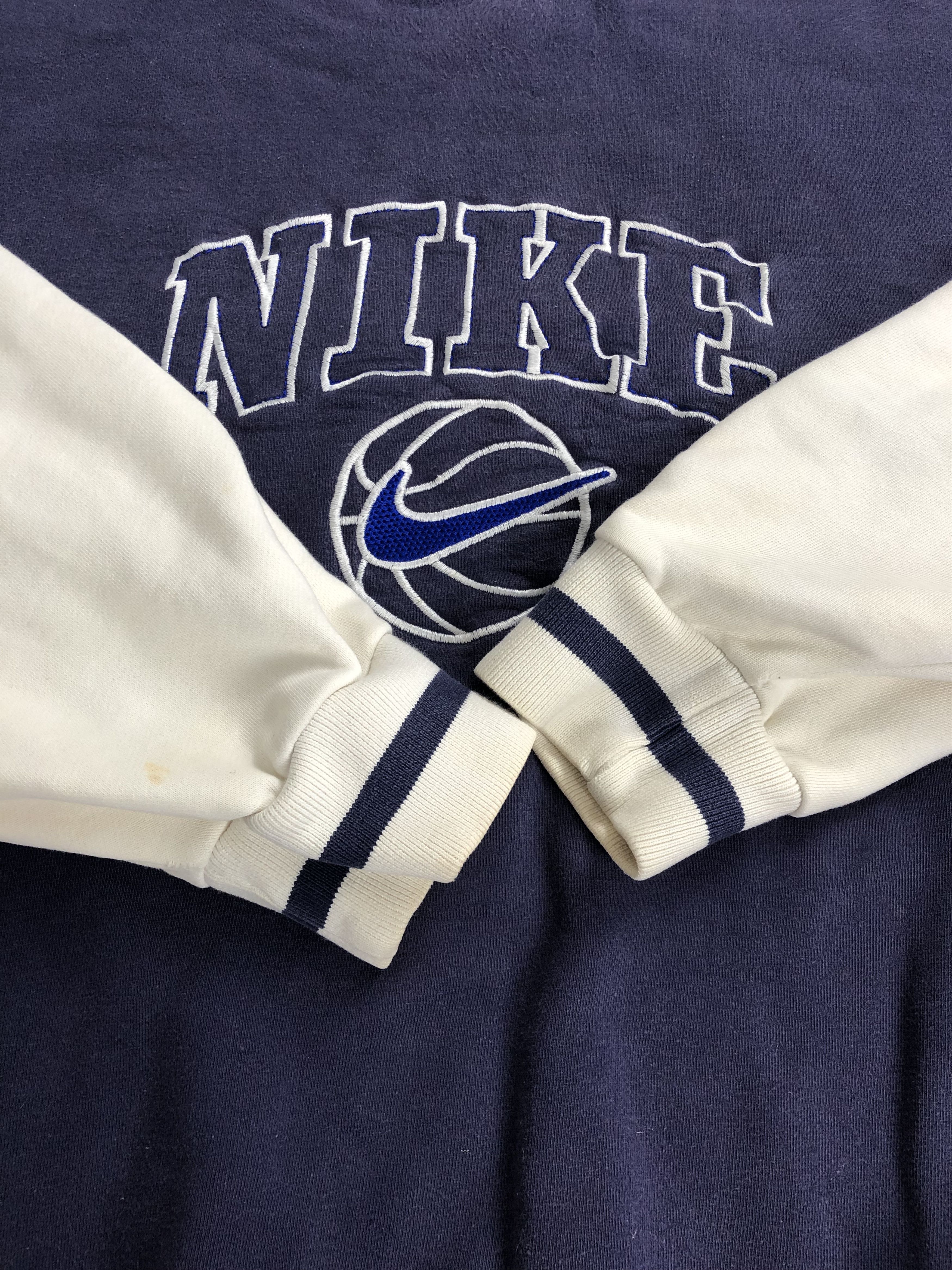 Nike Vintage 90s Nike Basketball Center Swoosh Big Logo Size US XL / EU 56 / 4 - 5 Thumbnail