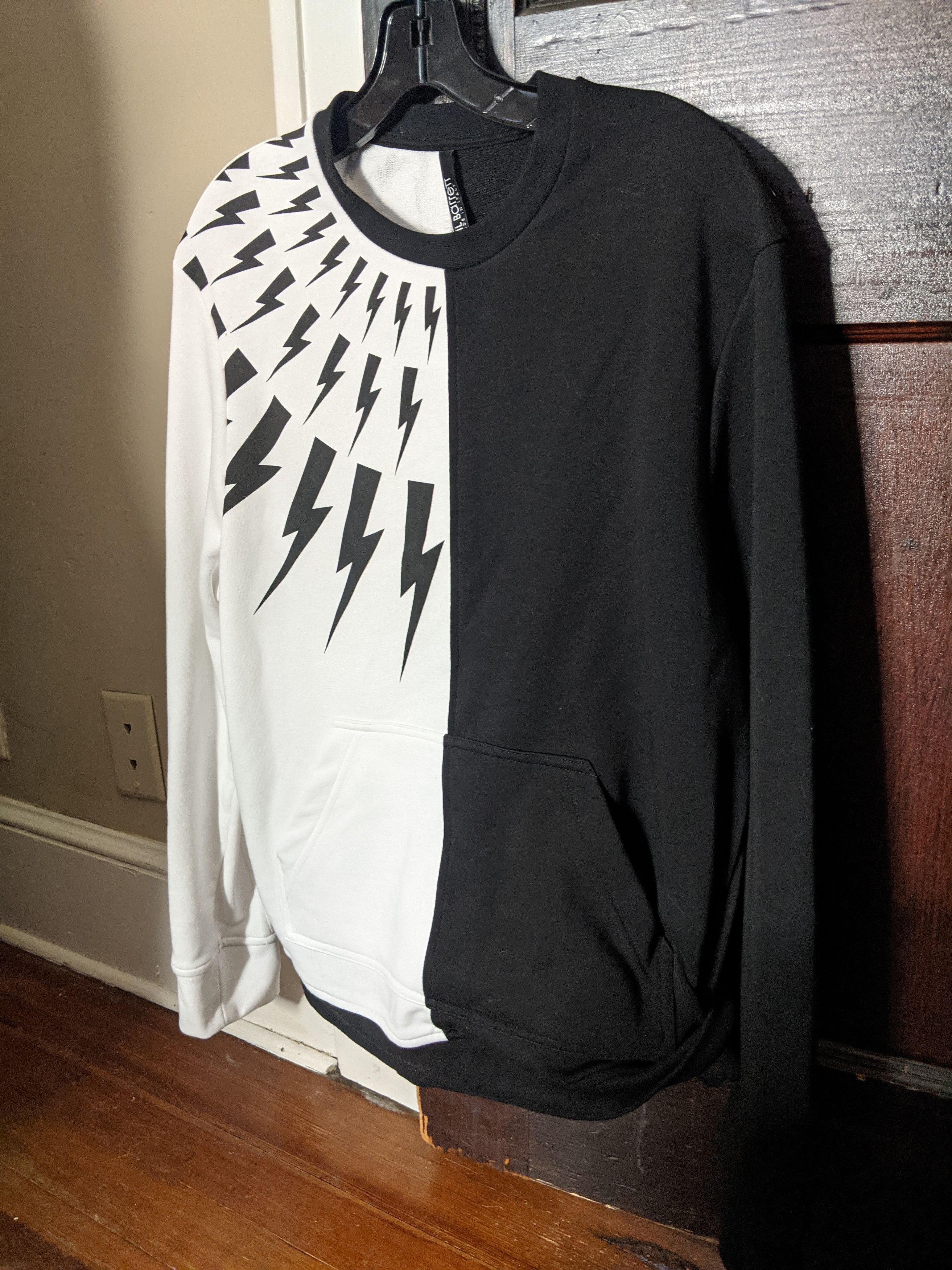 Neil Barrett Half & half b/w lightning sweatshirt NWT Size US M / EU 48-50 / 2 - 1 Thumbnail