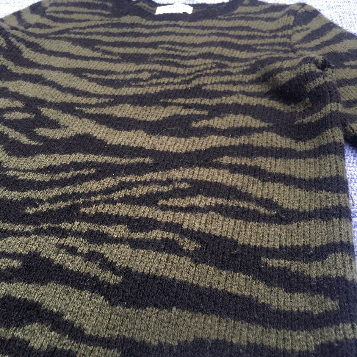 Adidas olive zebra sweater Size US S / EU 44-46 / 1 - 5 Thumbnail
