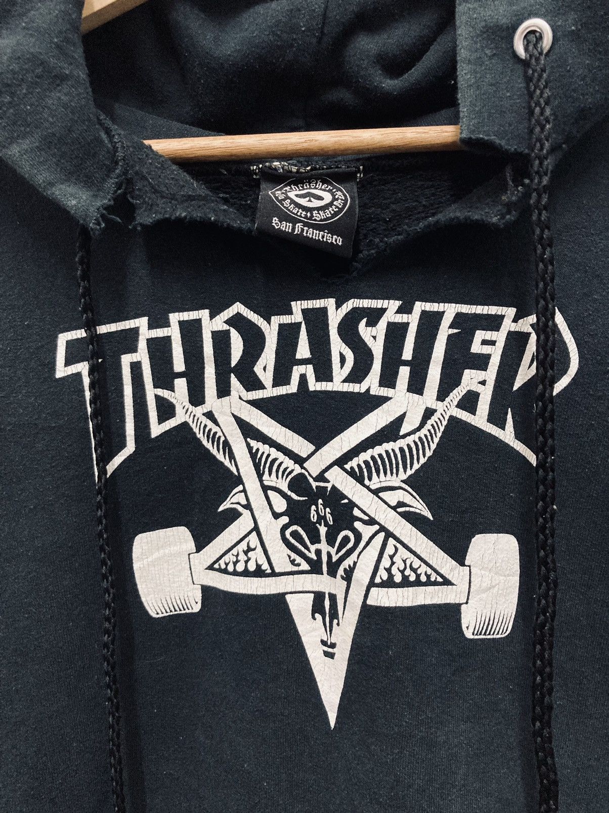 Trasher hoodie 666