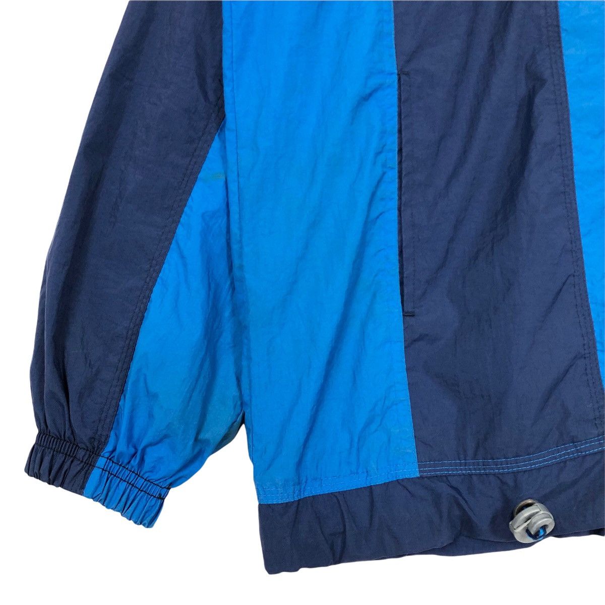 Nike Vintage 90s Nike Swoosh Mock Neck Nylon Windbreaker Jacket Size US L / EU 52-54 / 3 - 4 Thumbnail