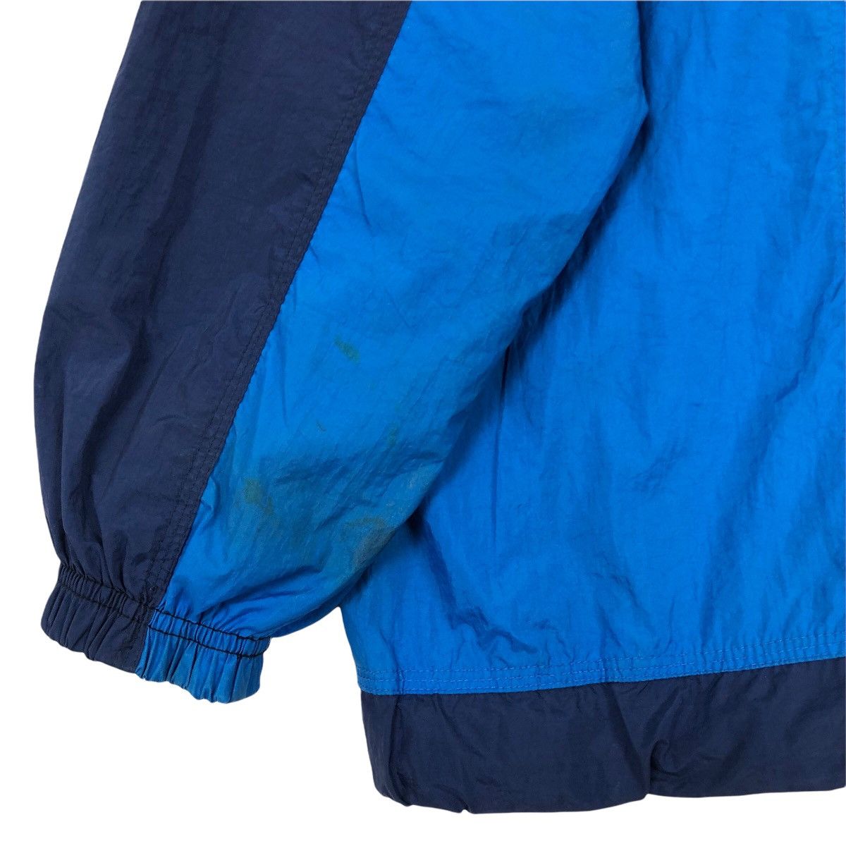 Nike Vintage 90s Nike Swoosh Mock Neck Nylon Windbreaker Jacket Size US L / EU 52-54 / 3 - 13 Thumbnail
