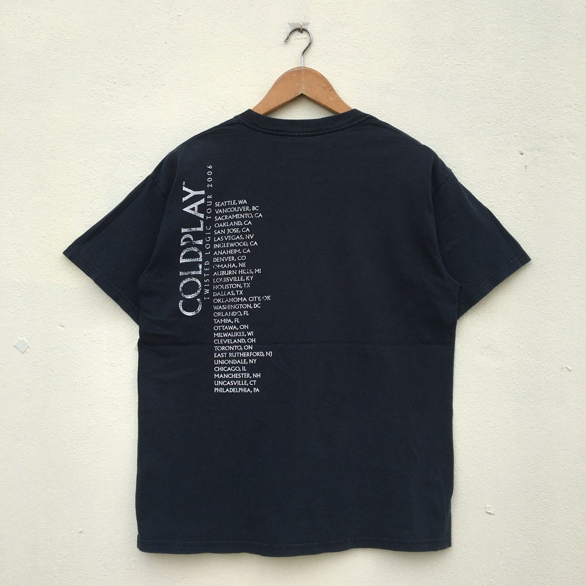 Vintage COLDPLAY TWISTED LOGIC TOUR 2006 BAND T-shirt