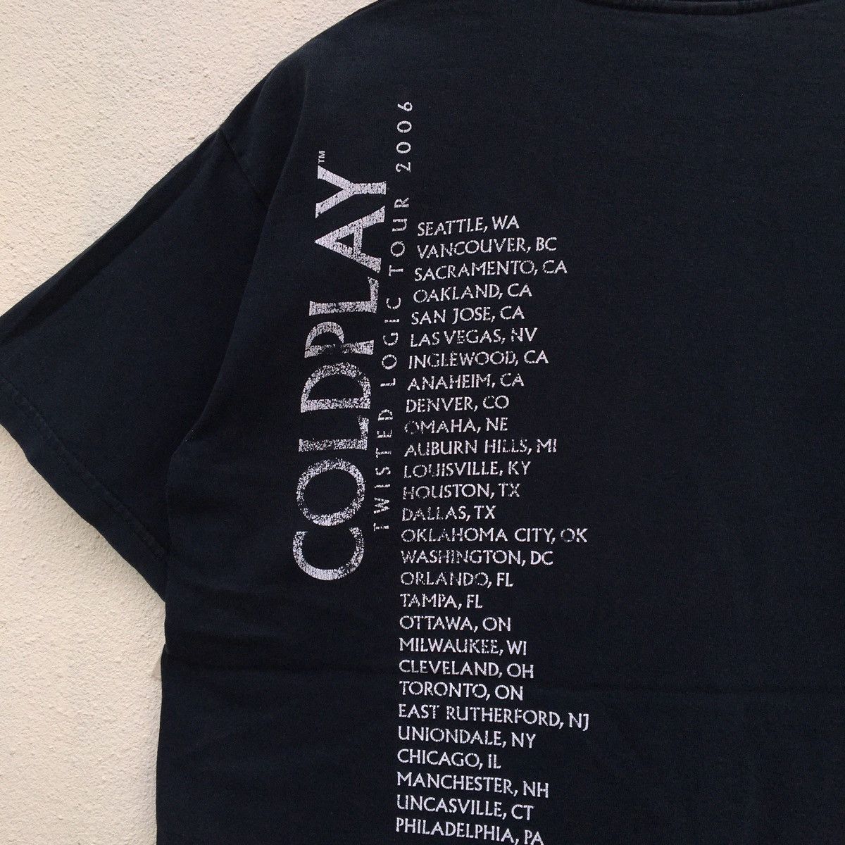 Vintage COLDPLAY TWISTED LOGIC TOUR 2006 BAND T-shirt