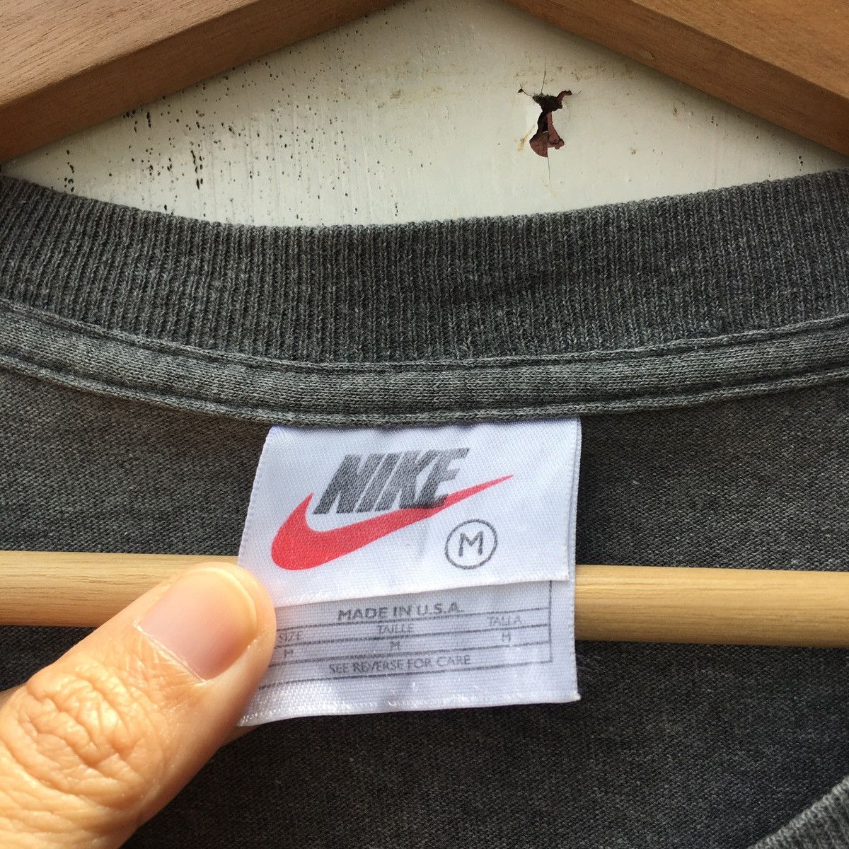 Nike Vintage Nike Spellout Logo Tshirt Size US XS / EU 42 / 0 - 7 Thumbnail