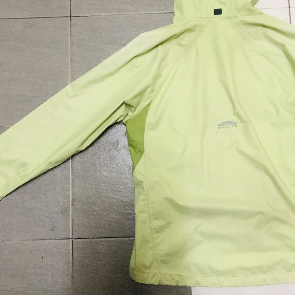Goretex × Japanese Brand final drop goretex japanse brand outdoor life rain sweater Size US S / EU 44-46 / 1 - 6 Thumbnail
